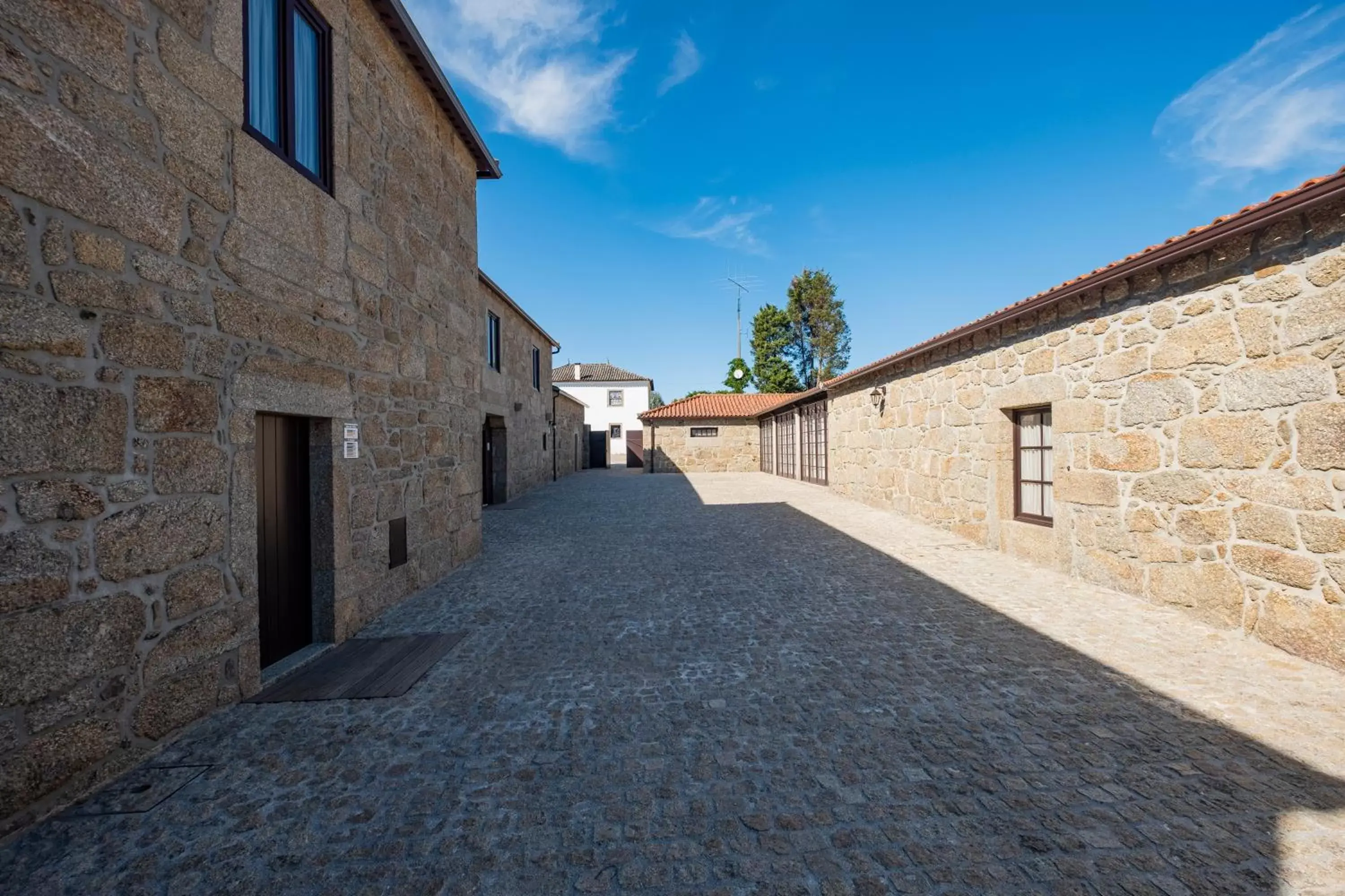 Property Building in Casa de Fervença