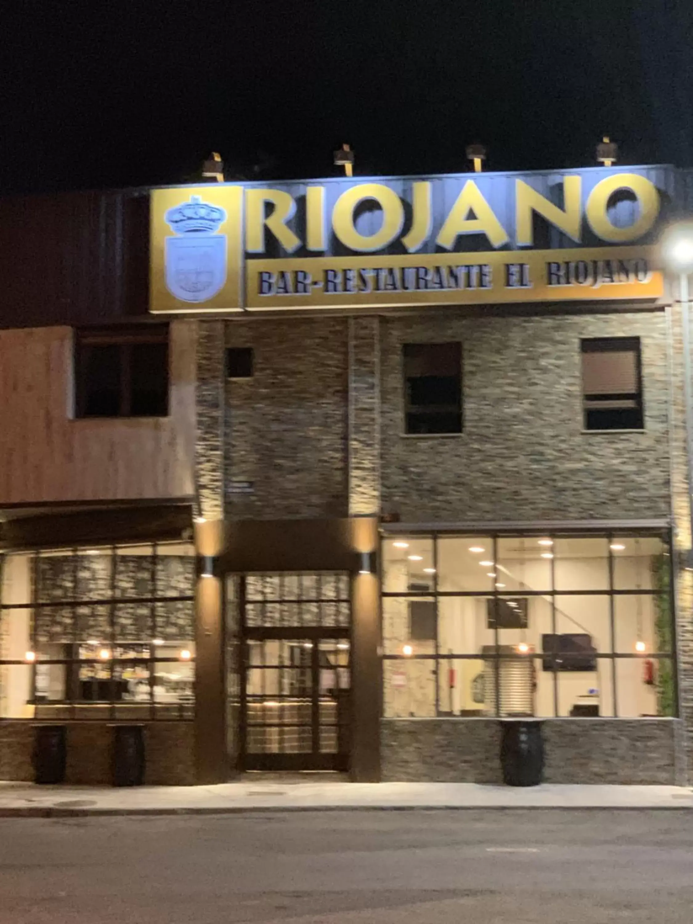 Property Building in Hotel Riojano