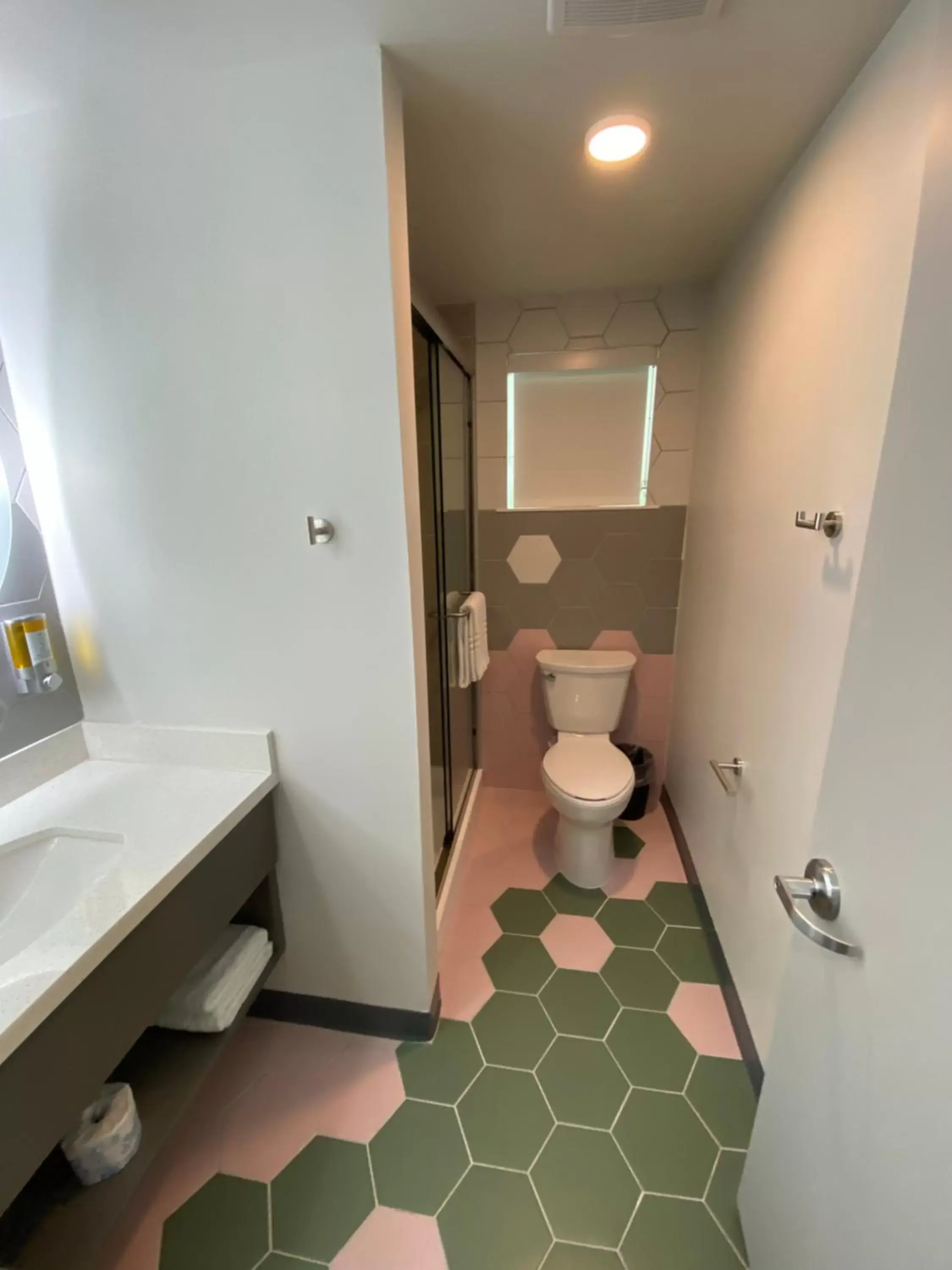 Bathroom in Rolo Beach Hotel