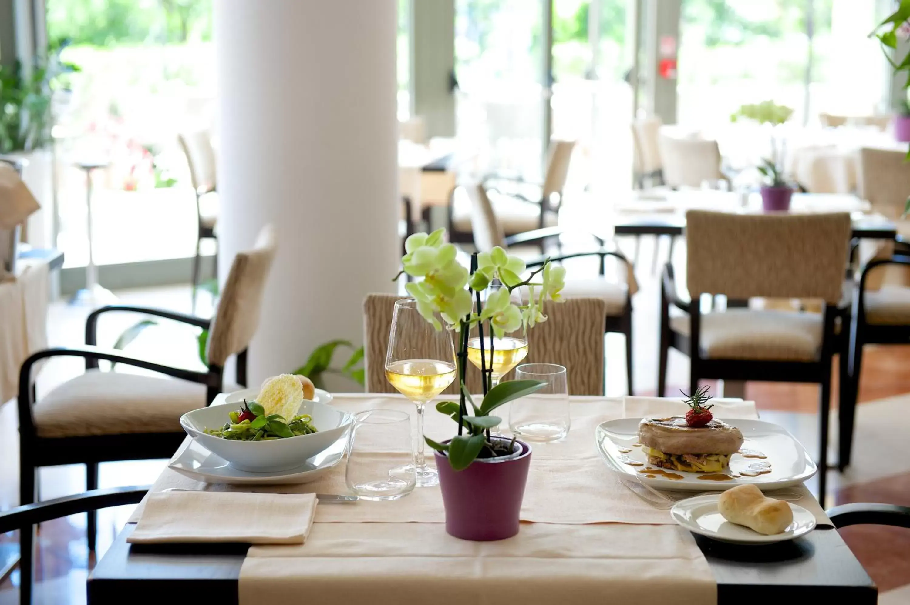 Restaurant/places to eat in Mercure Genova San Biagio Restaurant/places to eat in Mercure Genova San Biagio