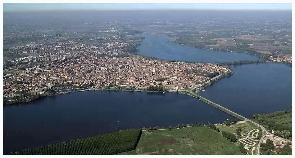 Bird's eye view, Bird's-eye View in BB Parco del Mincio