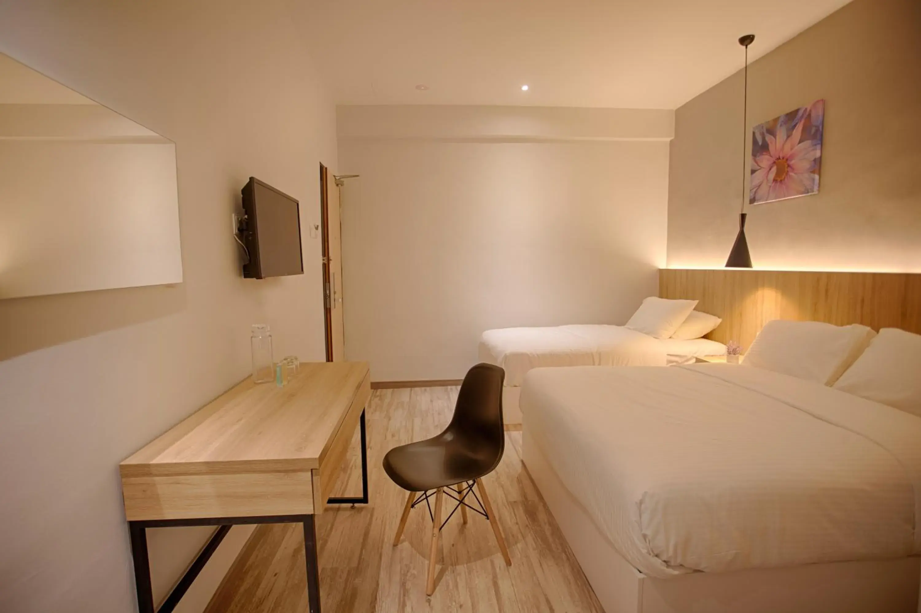 Deluxe Triple Room in The Marion Hotel Deluxe Triple Room in The Marion Hotel