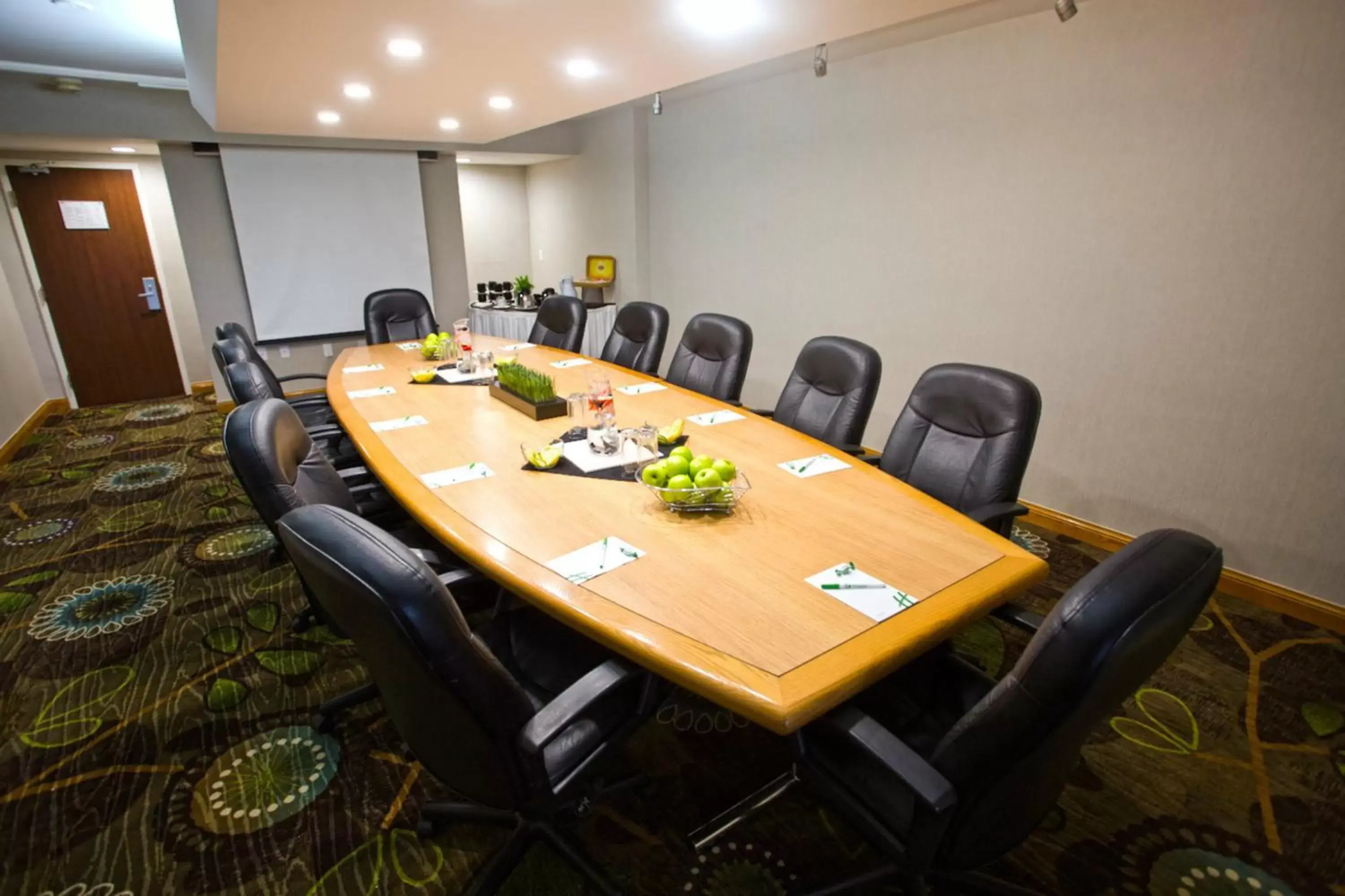 Meeting/conference room in Holiday Inn Hotel Peterborough Waterfront, an IHG Hotel