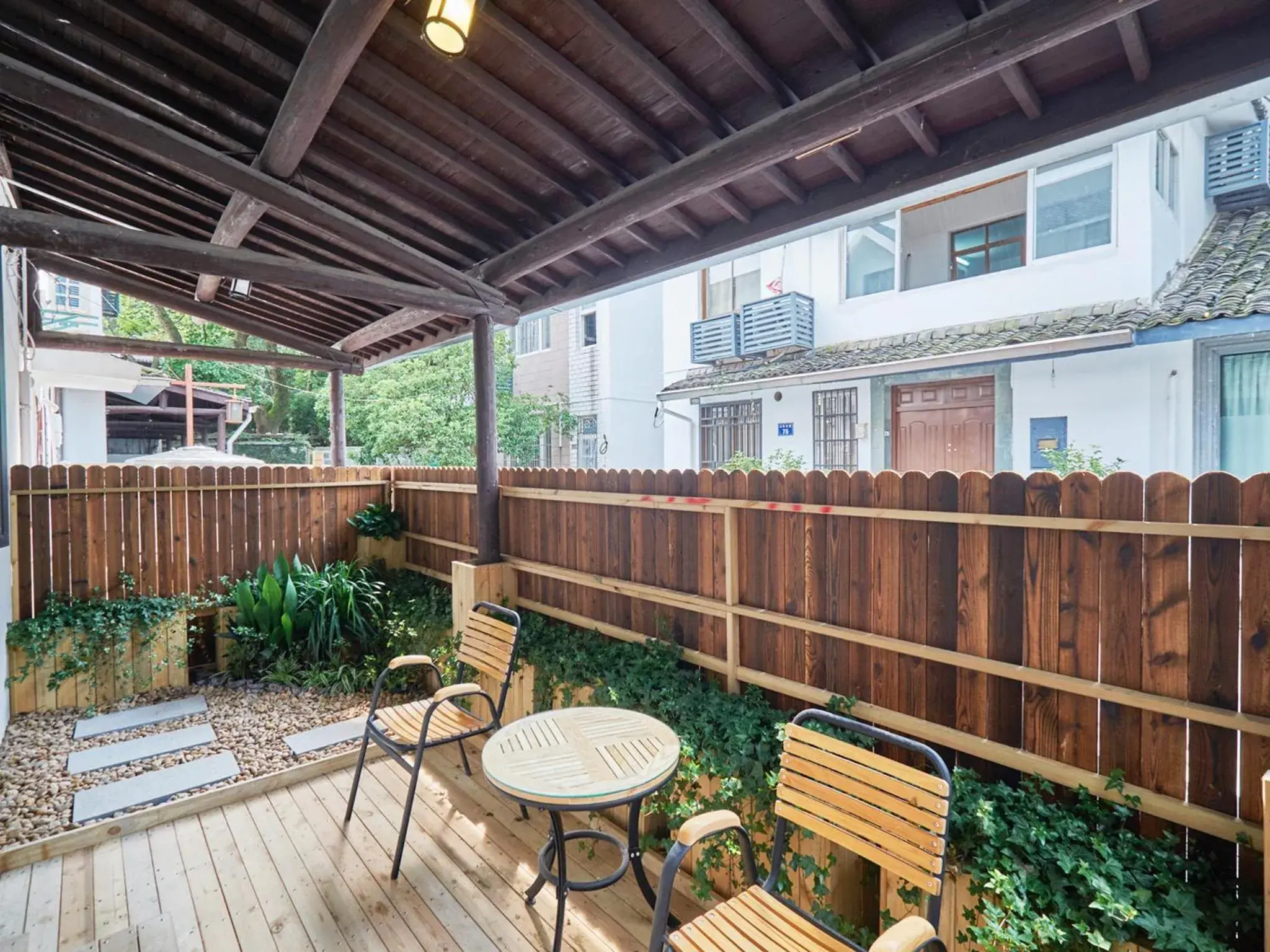 Day, Balcony/Terrace in Hangzhou Yueshang Yunshe Boutique Hostel