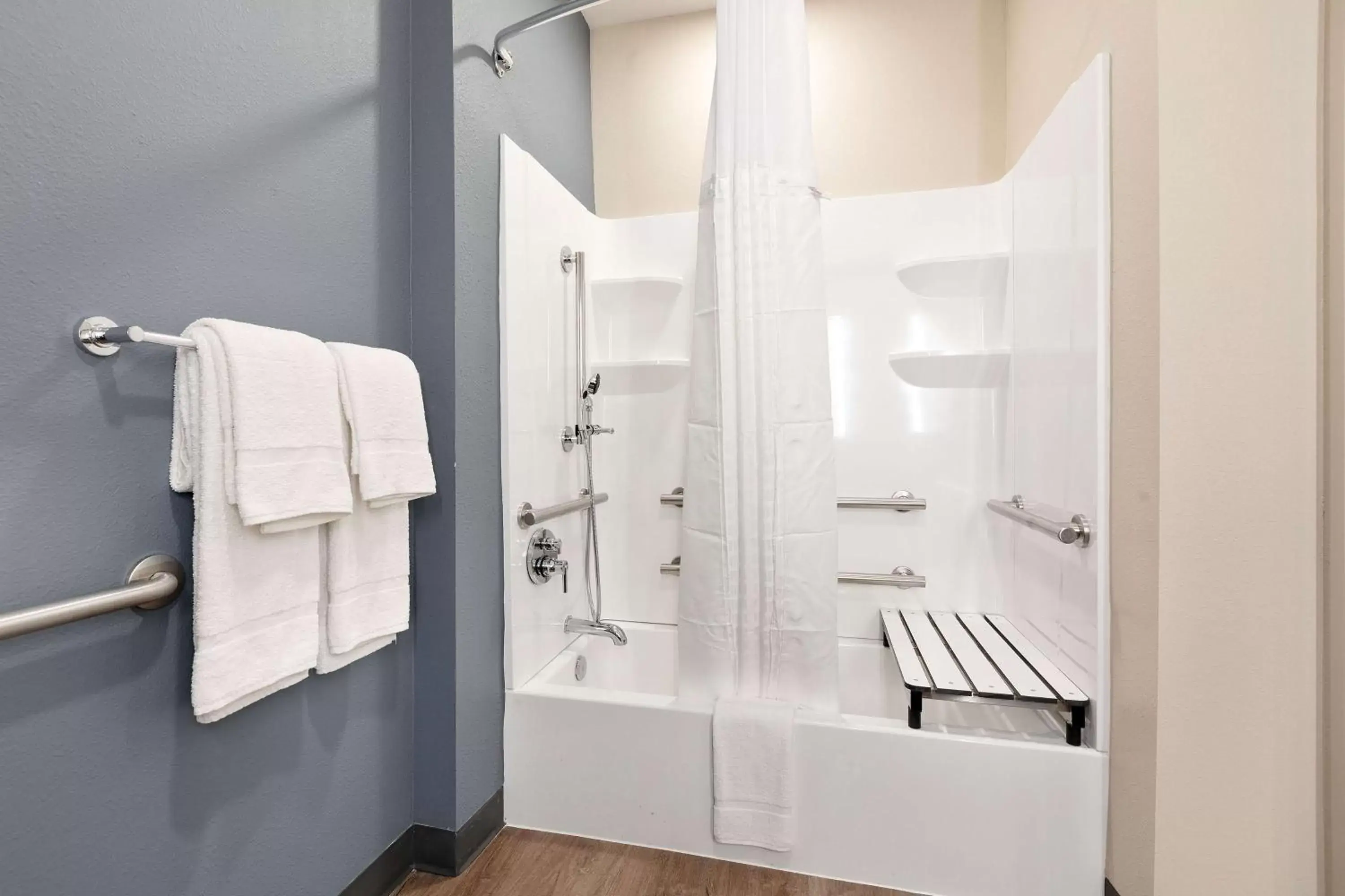 Bathroom in Extended Stay America Premier Suites - Fredericksburg