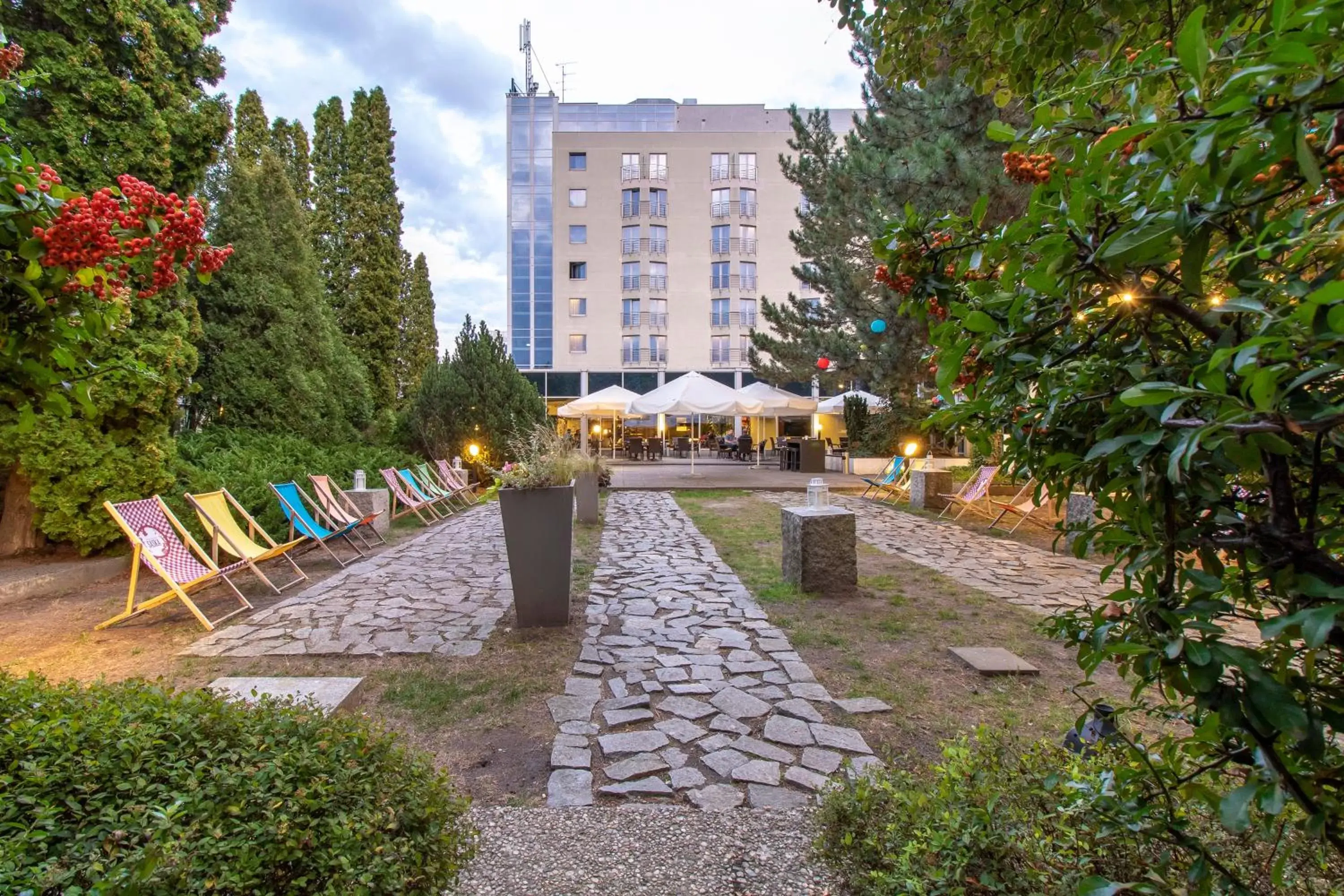 Patio, Property Building in Novotel Warszawa Airport