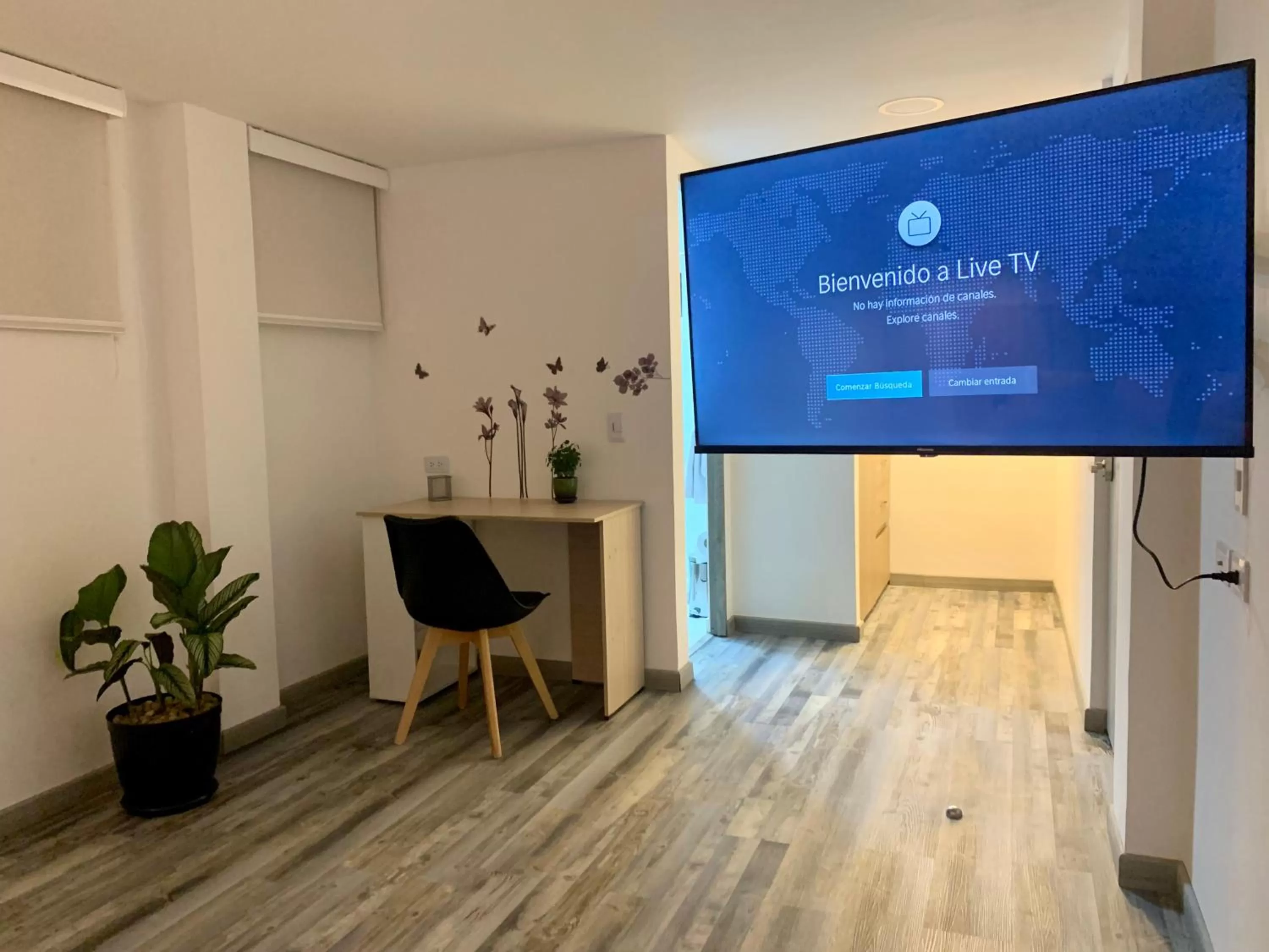 TV and multimedia, TV/Entertainment Center in 86 suites
