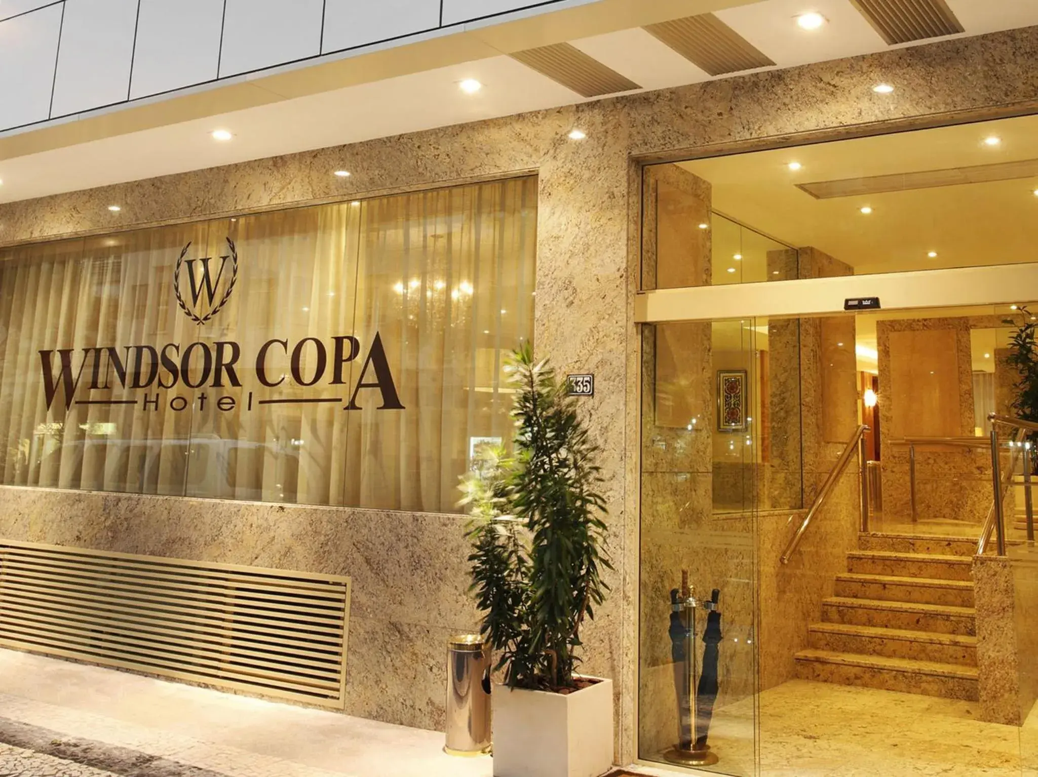 Facade/entrance in Windsor Copa Hotel