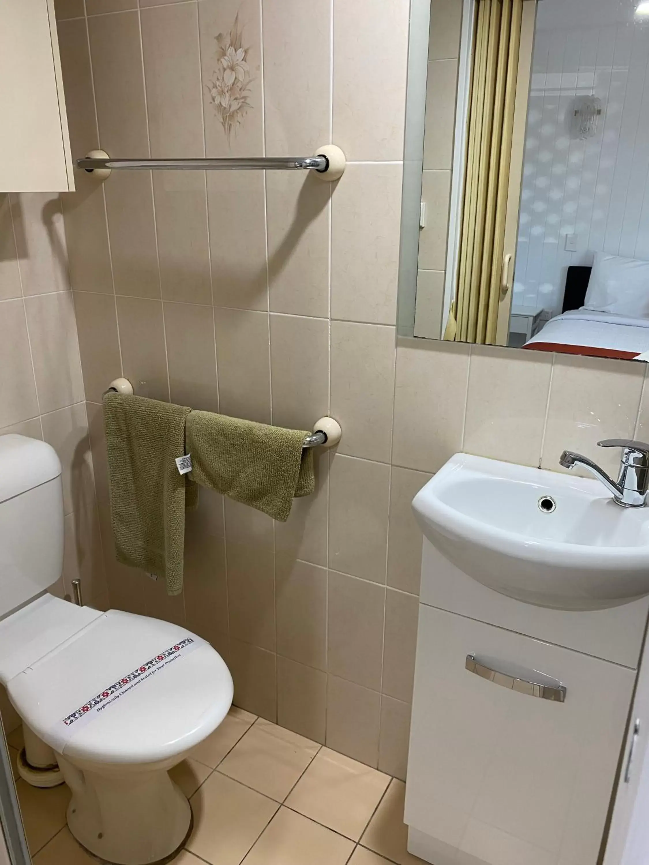 Bathroom in Iluka Motel