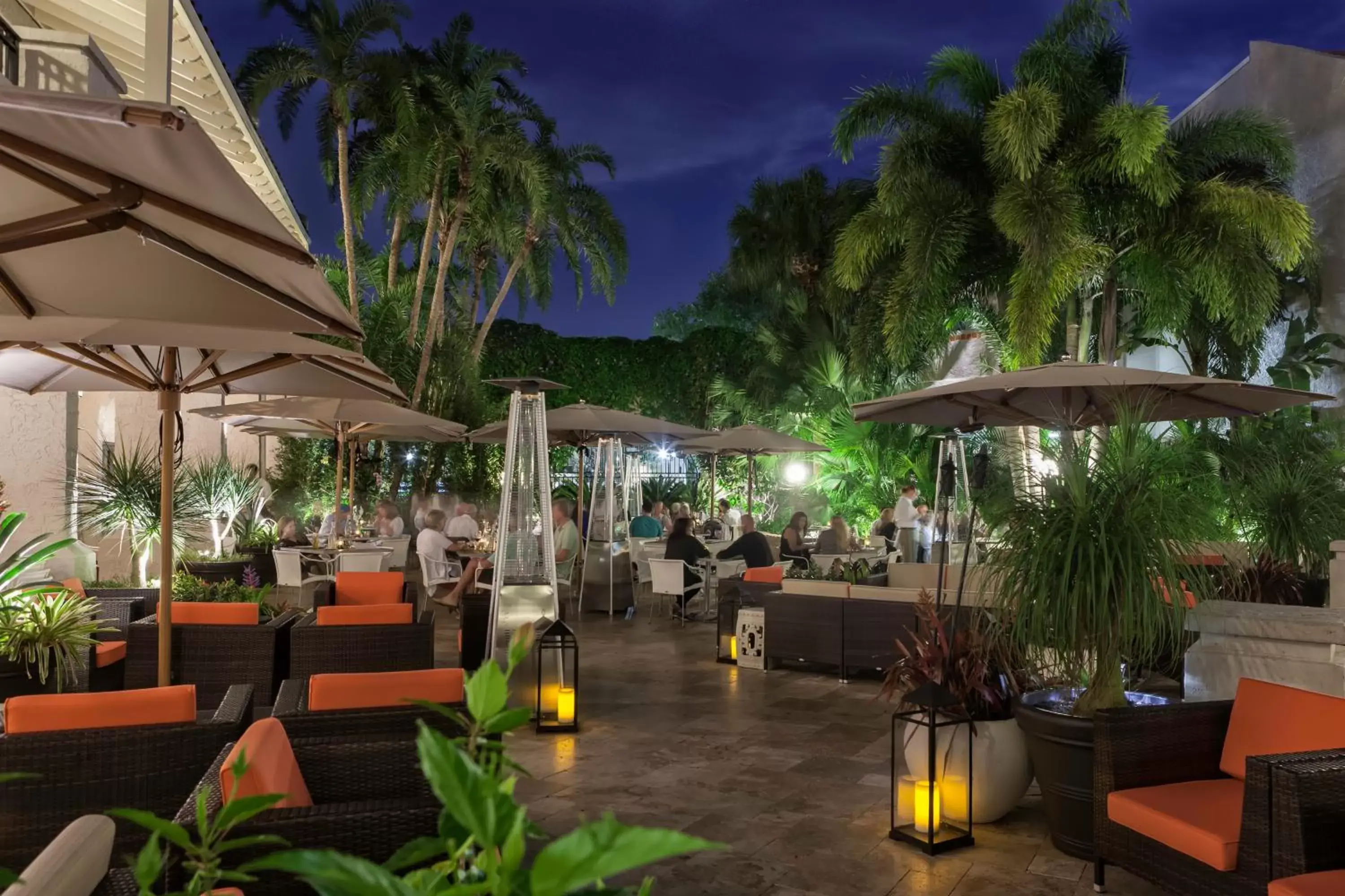 Lounge or bar, Restaurant/Places to Eat in Wyndham Boca Raton Hotel