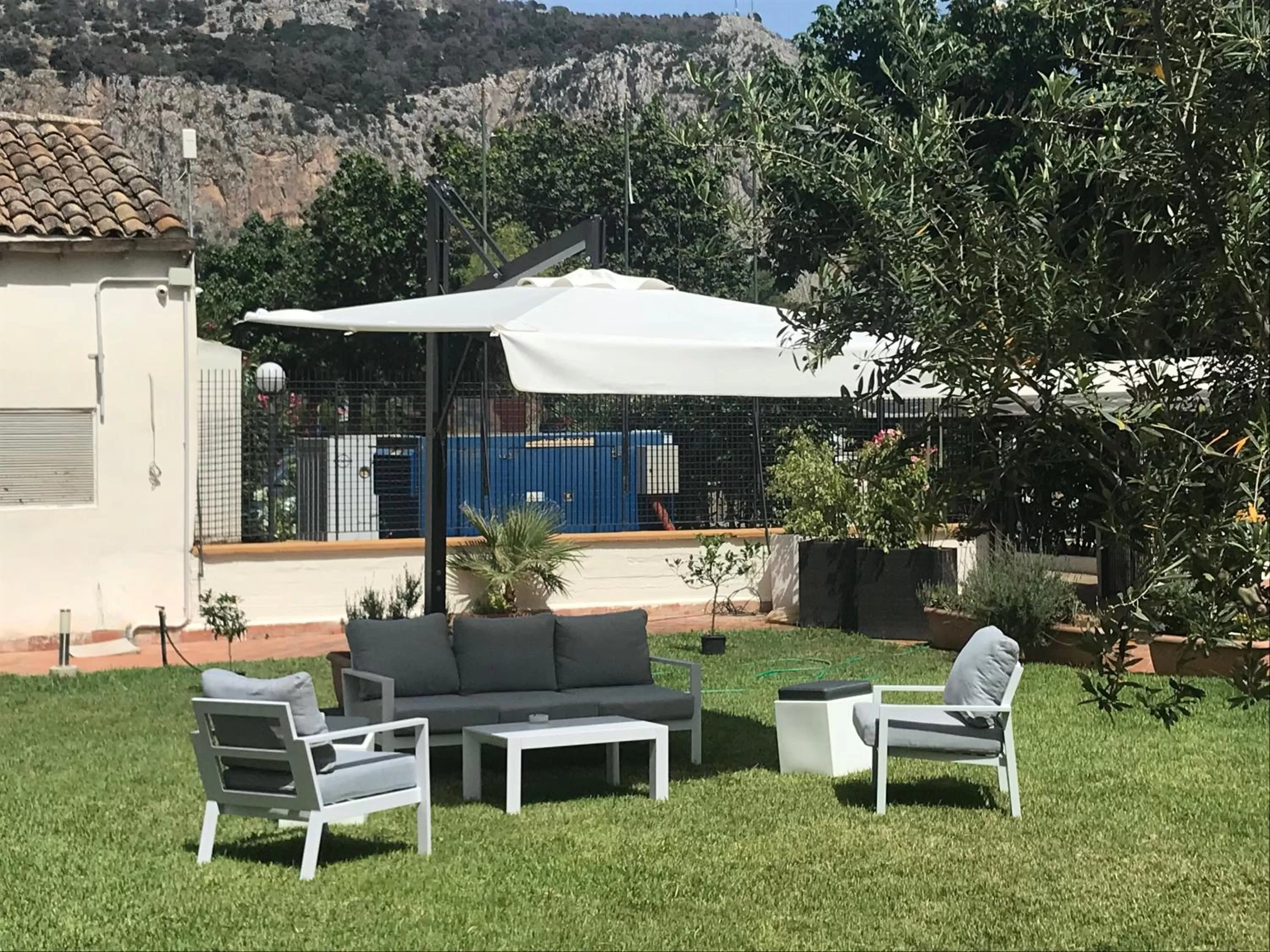 Garden in Casena Dei Colli, Sure Hotel Collection By Best Western