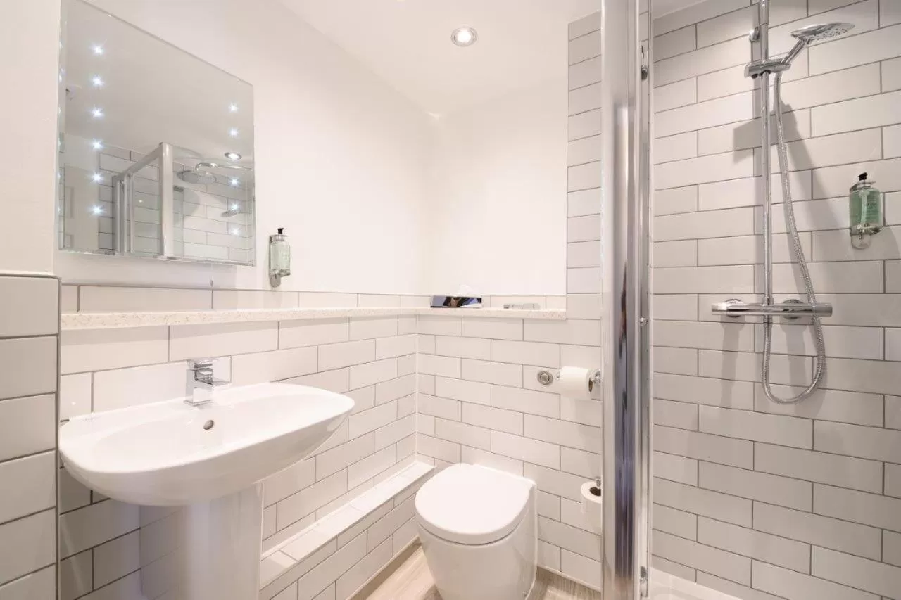 Shower, Bathroom in The St George and Dragon by Innkeeper's Collection