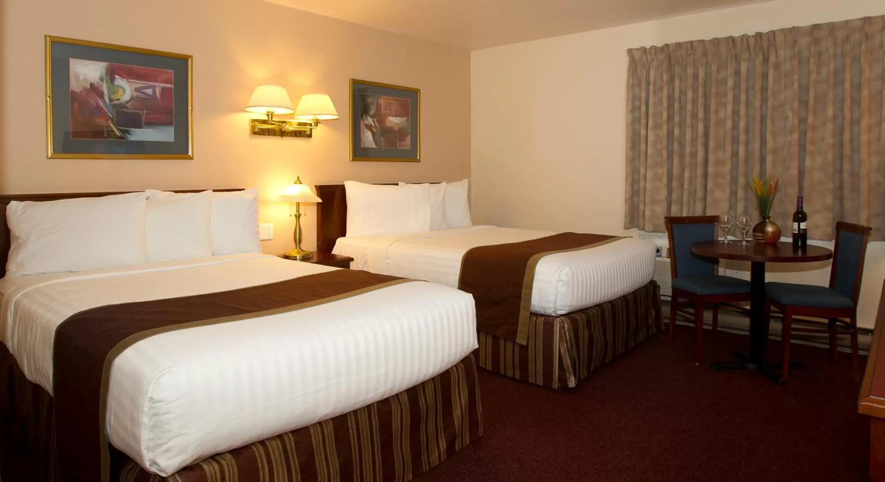 Standard Double Room - Pet-Friendly in Scott's Inn & Suites