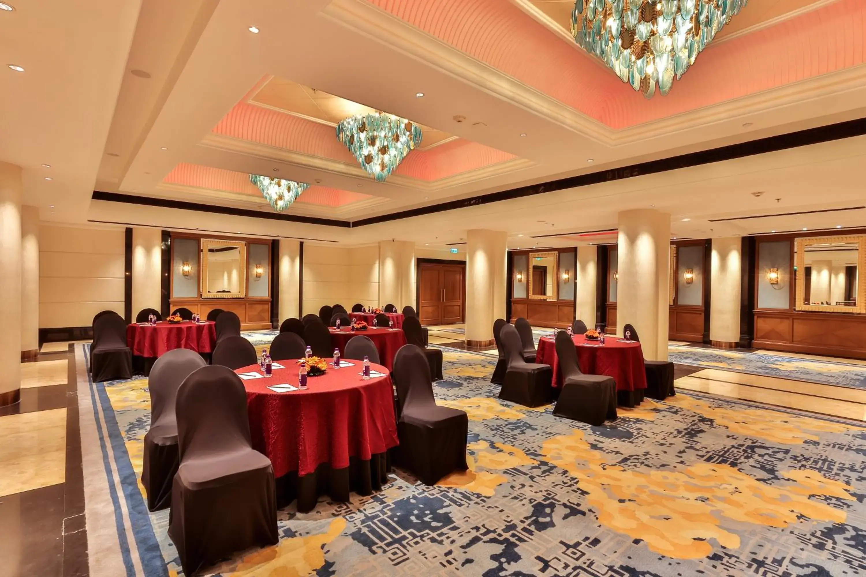 Banquet/Function facilities, Restaurant/Places to Eat in Welcomhotel by ITC Hotels, Devee Grand Bay, Visakhapatnam