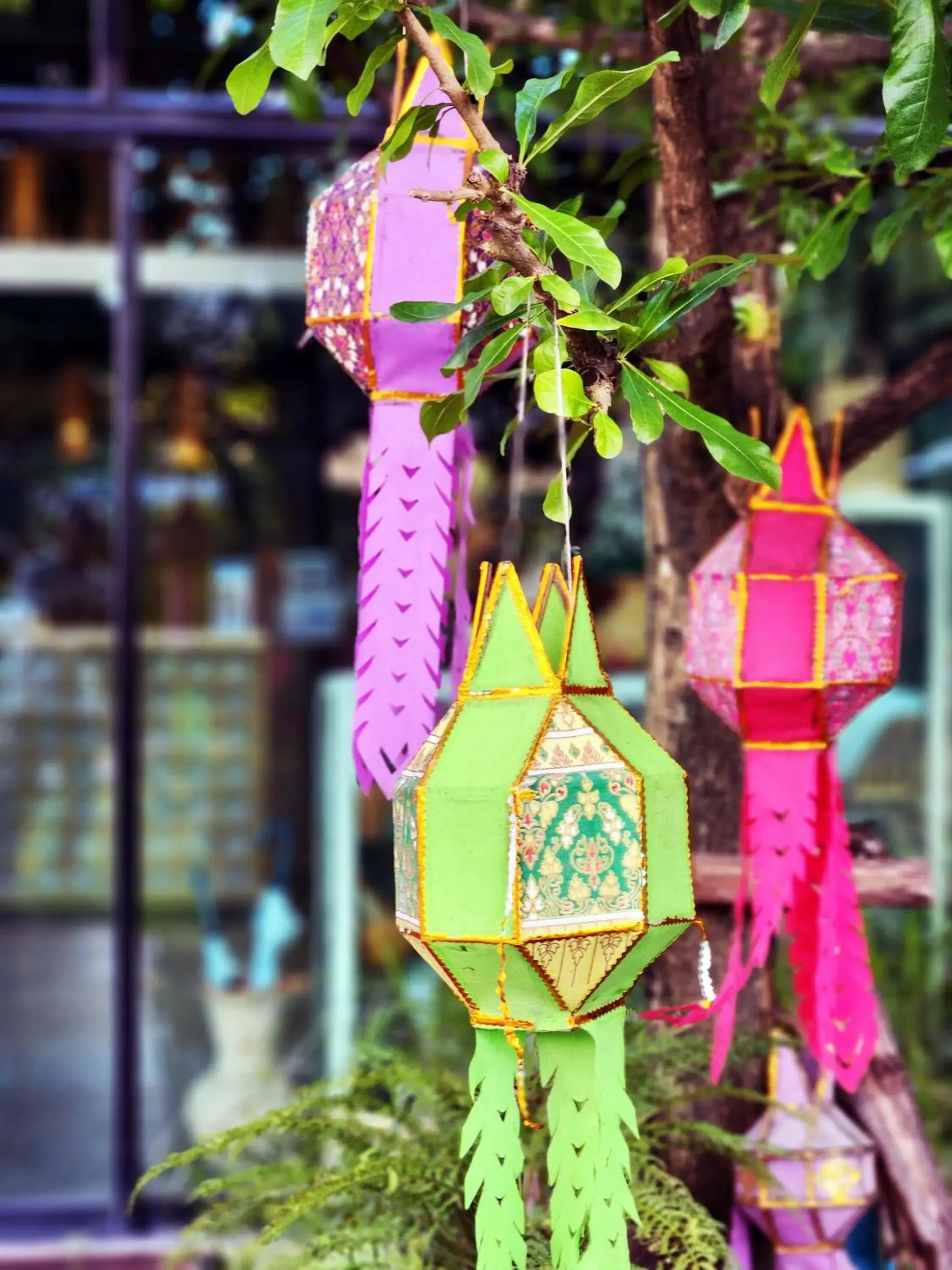 Decorative detail in Baan Mai Kradan