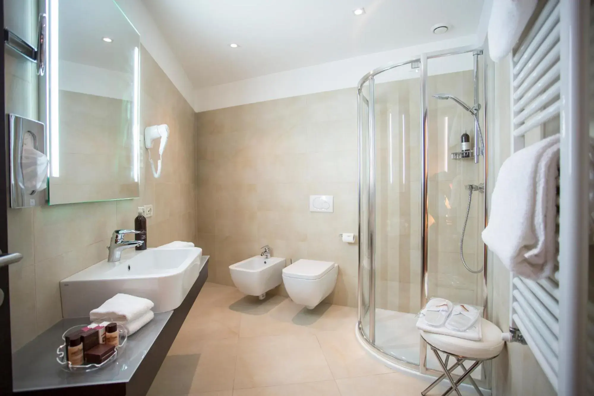 Bathroom in Hotel Villa Madruzzo