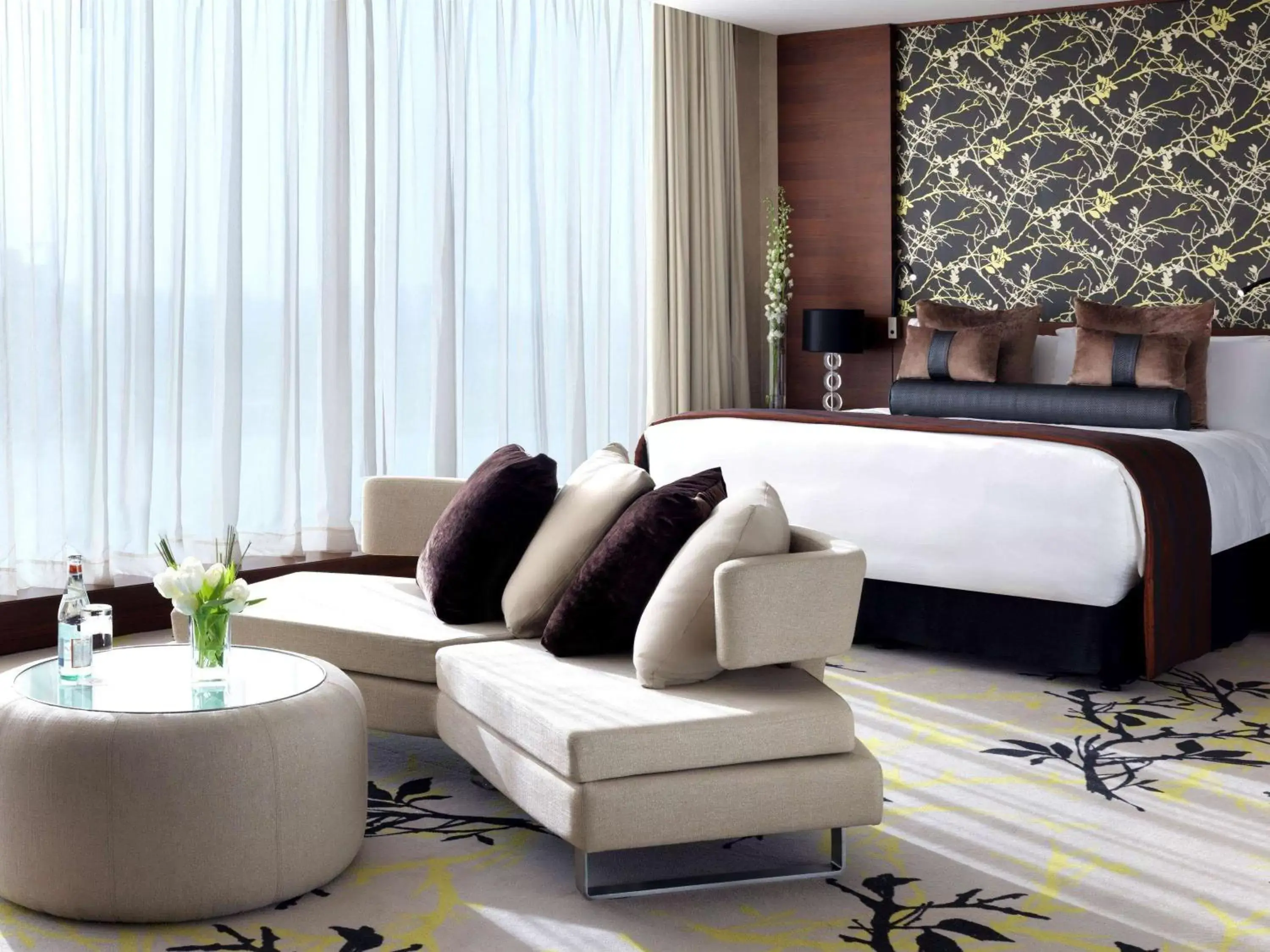 Fairmont Gold King Room in Fairmont Bab Al Bahr