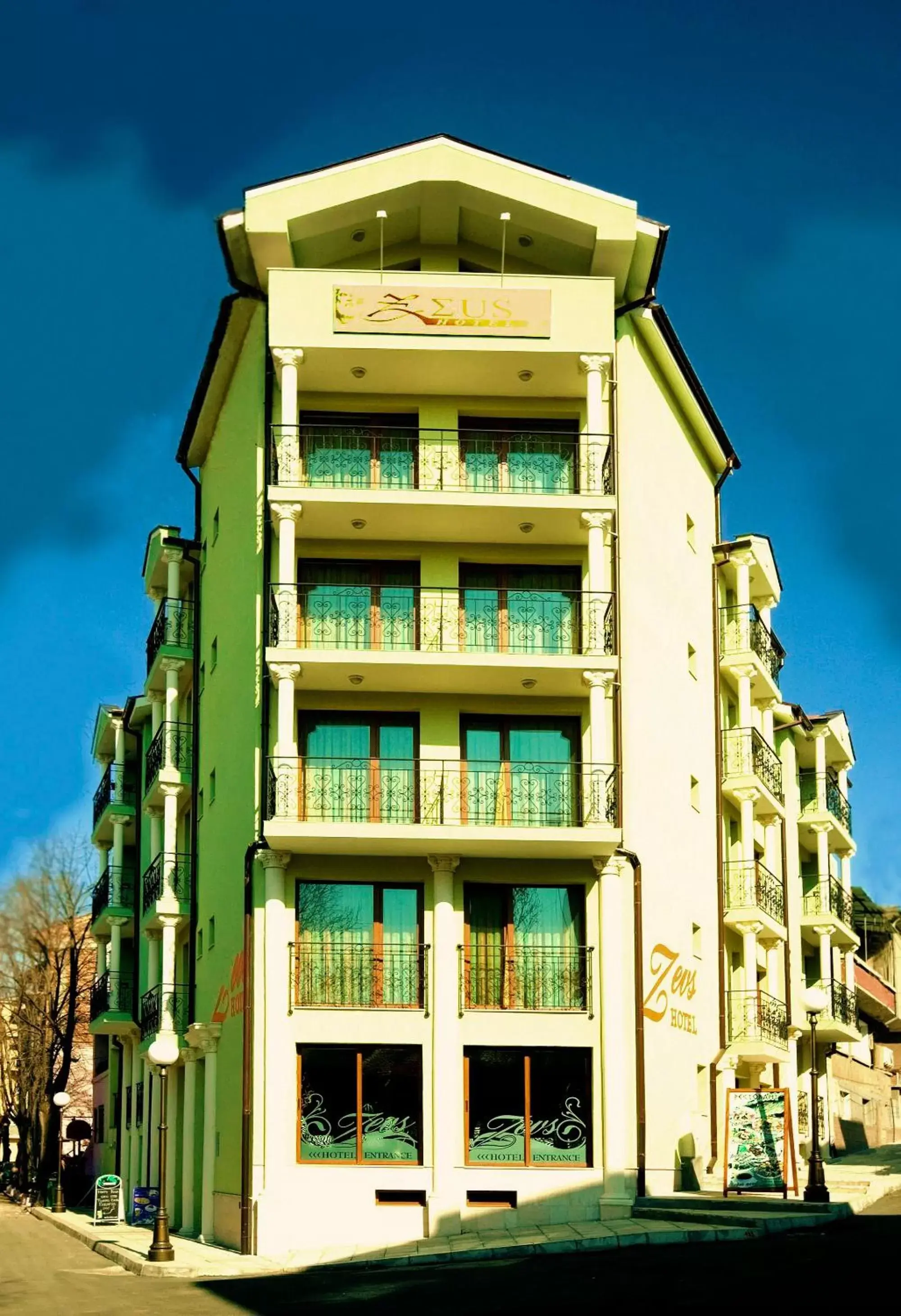 Property Building in Hotel Zeus