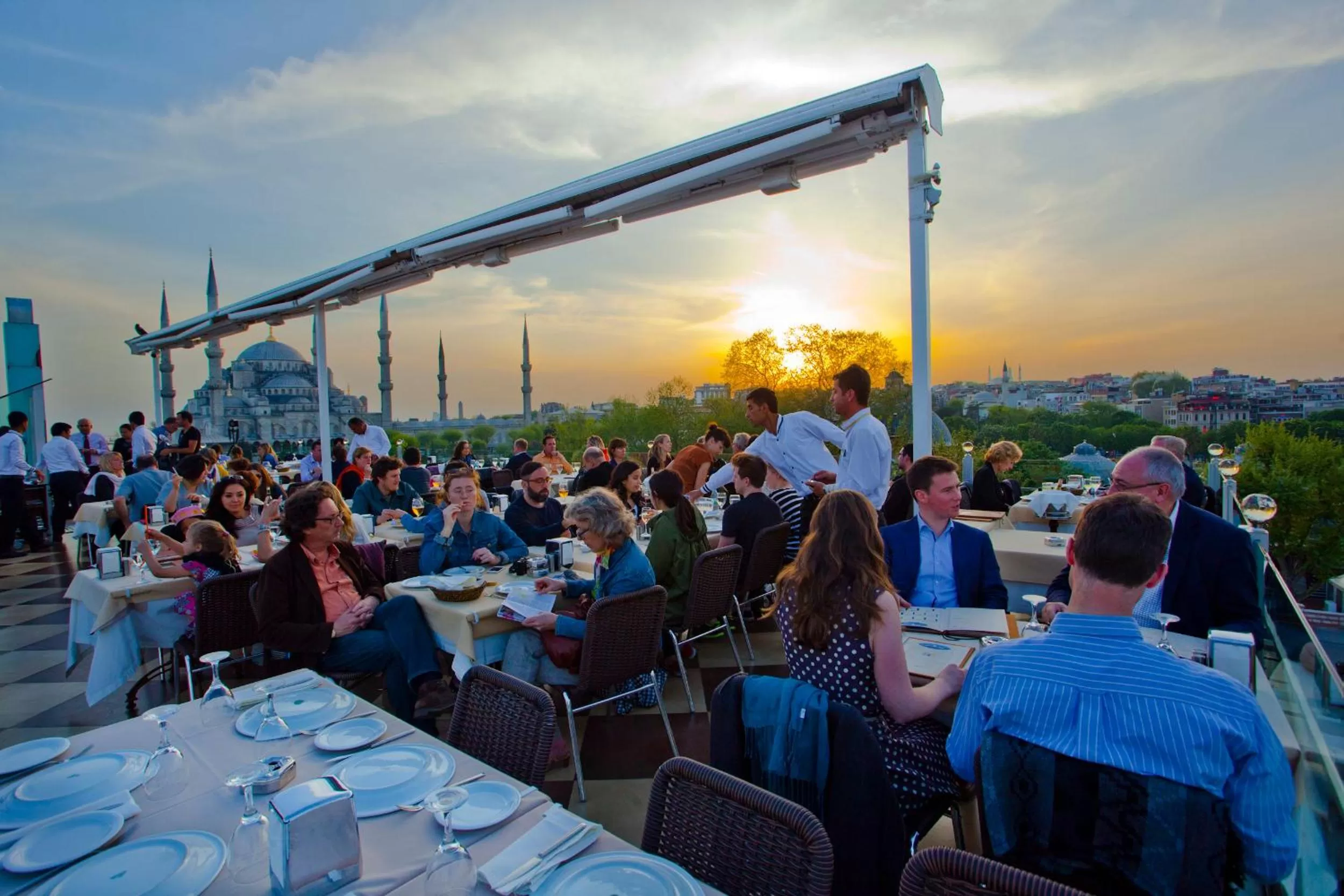 Restaurant/places to eat in Seven Hills Hotel - Special Category