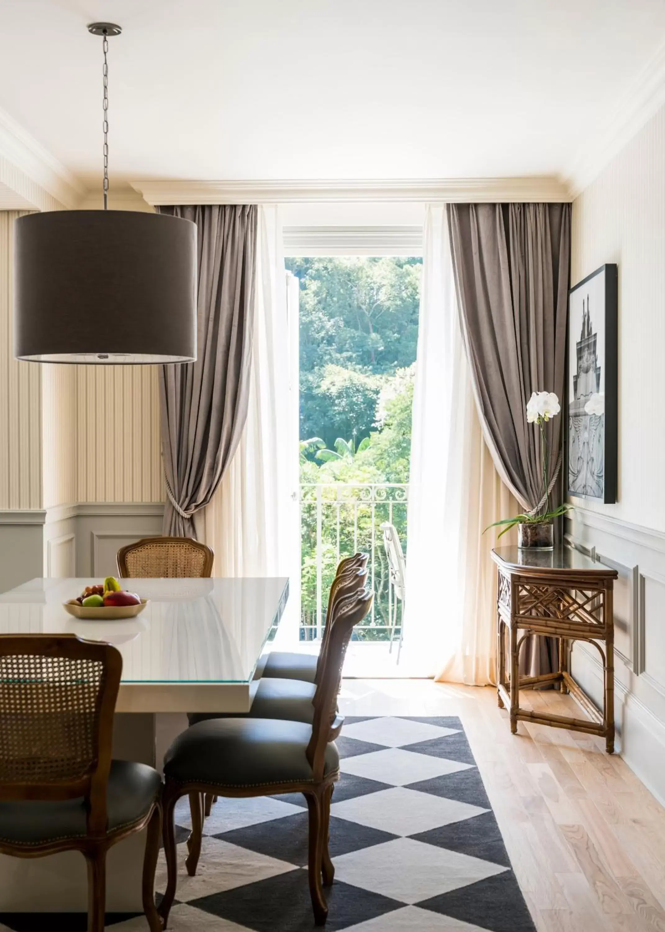 View (from property/room), Dining Area in Palácio Tangará - an Oetker Collection Hotel