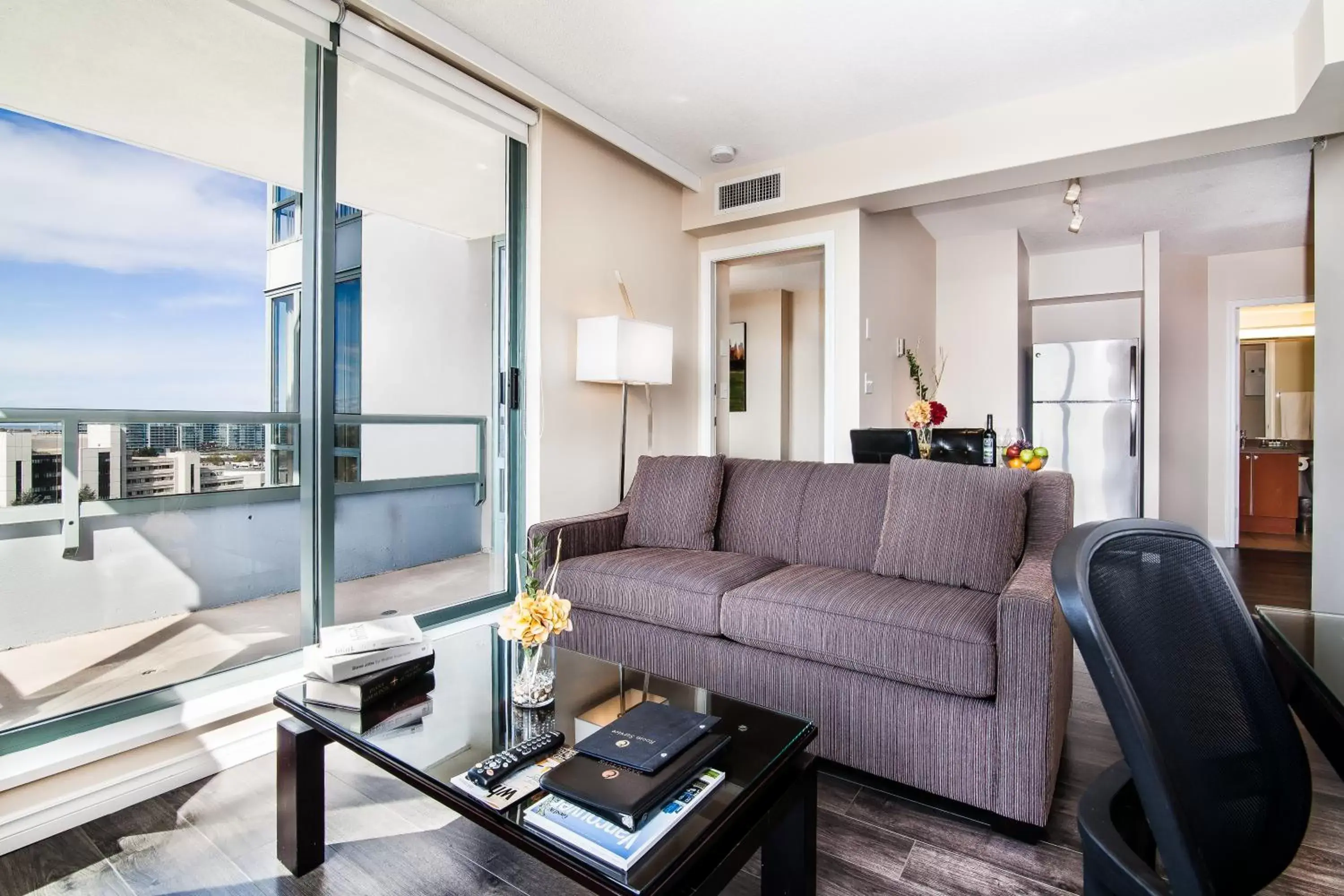 Balcony/Terrace, Seating Area in Executive Hotel Vancouver Airport