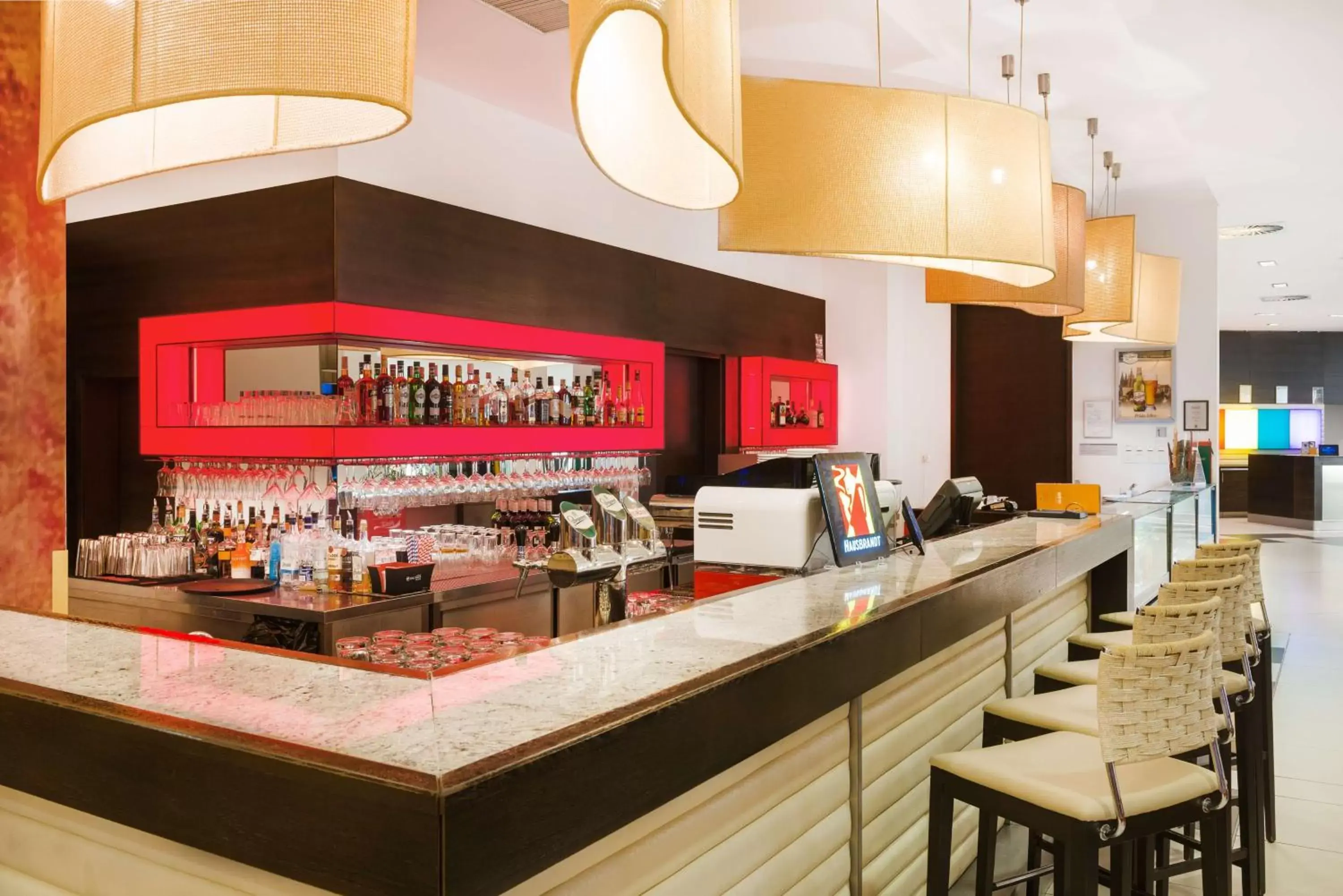 Lobby or reception, Lounge/Bar in Park Inn by Radisson Sarvar Resort & Spa