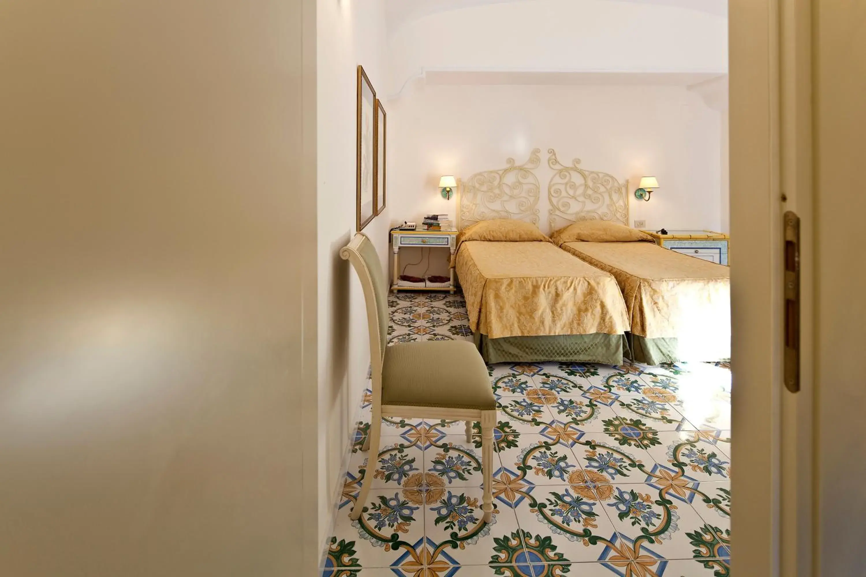 Photo of the whole room, Bed in Grand Hotel Il Moresco