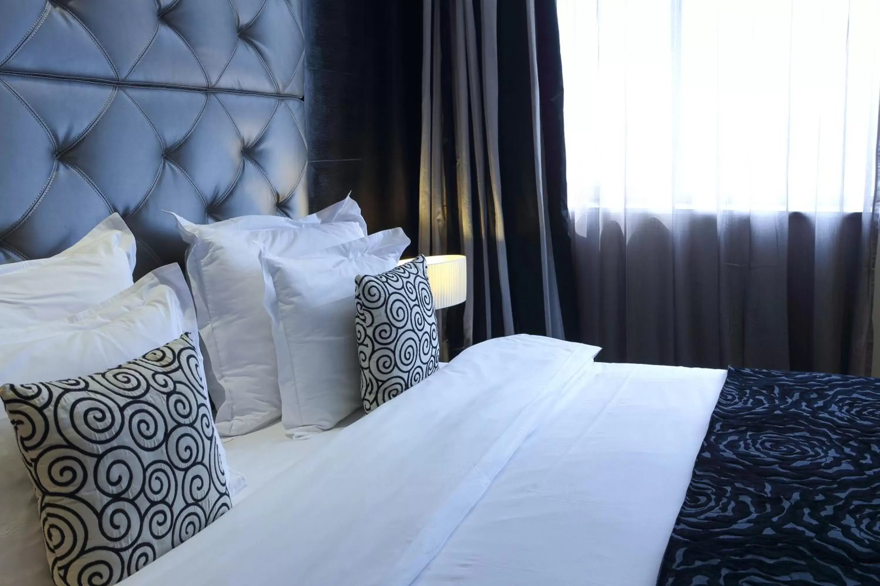 Bed in Mövenpick Hotel Casablanca