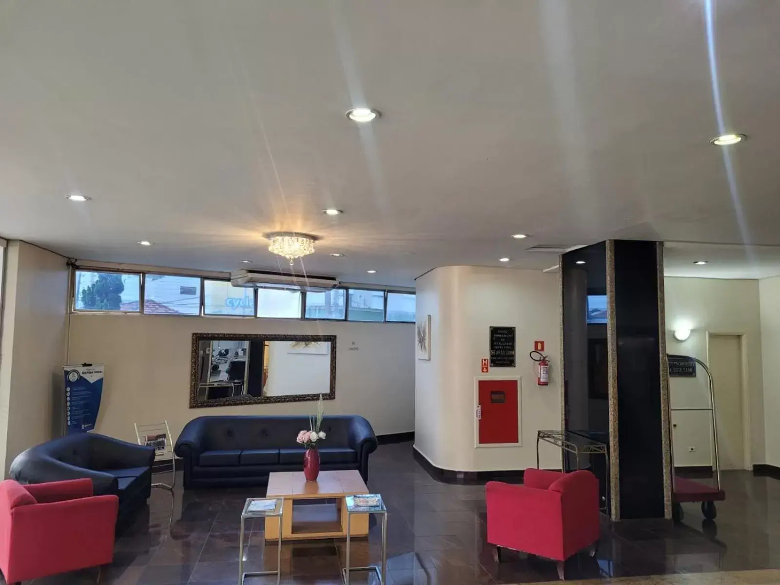 Lobby or reception in Hotel Dan Inn São José dos Campos Lobby or reception in Hotel Dan Inn São José dos Campos