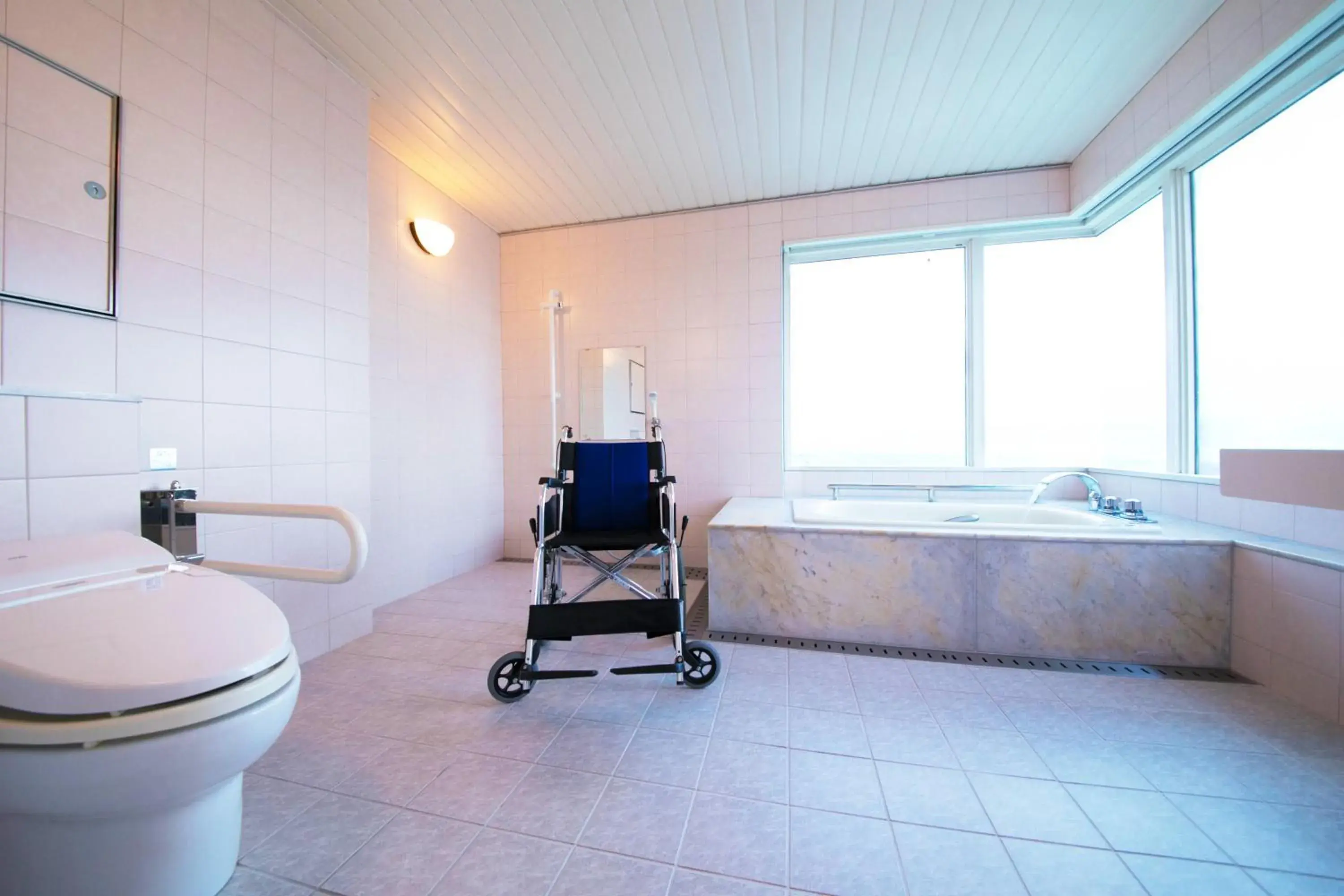 Bathroom in Seaside Hotel Maiko Villa Kobe