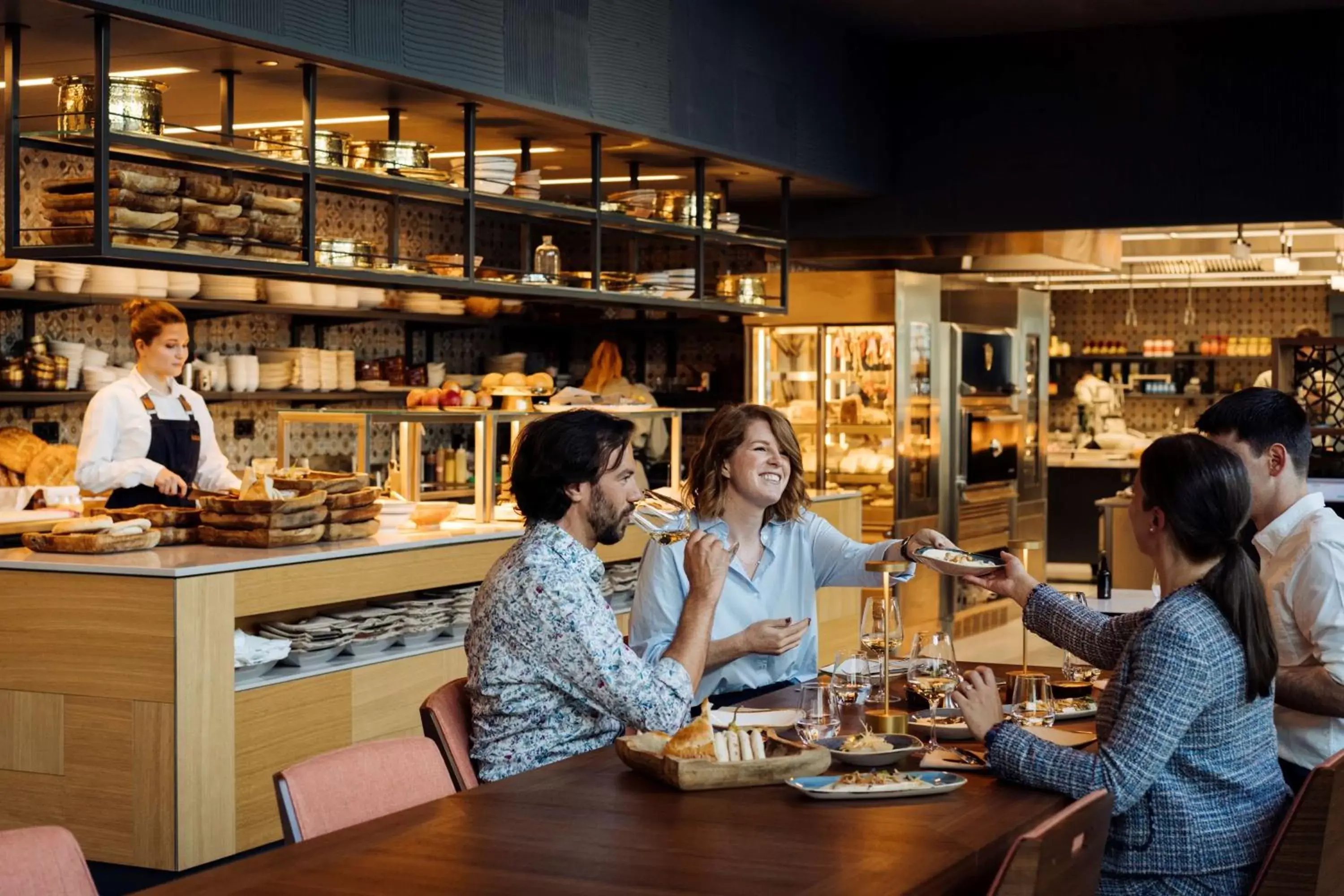 Restaurant/places to eat in Hyatt Regency Zurich Airport Circle Restaurant/places to eat in Hyatt Regency Zurich Airport Circle