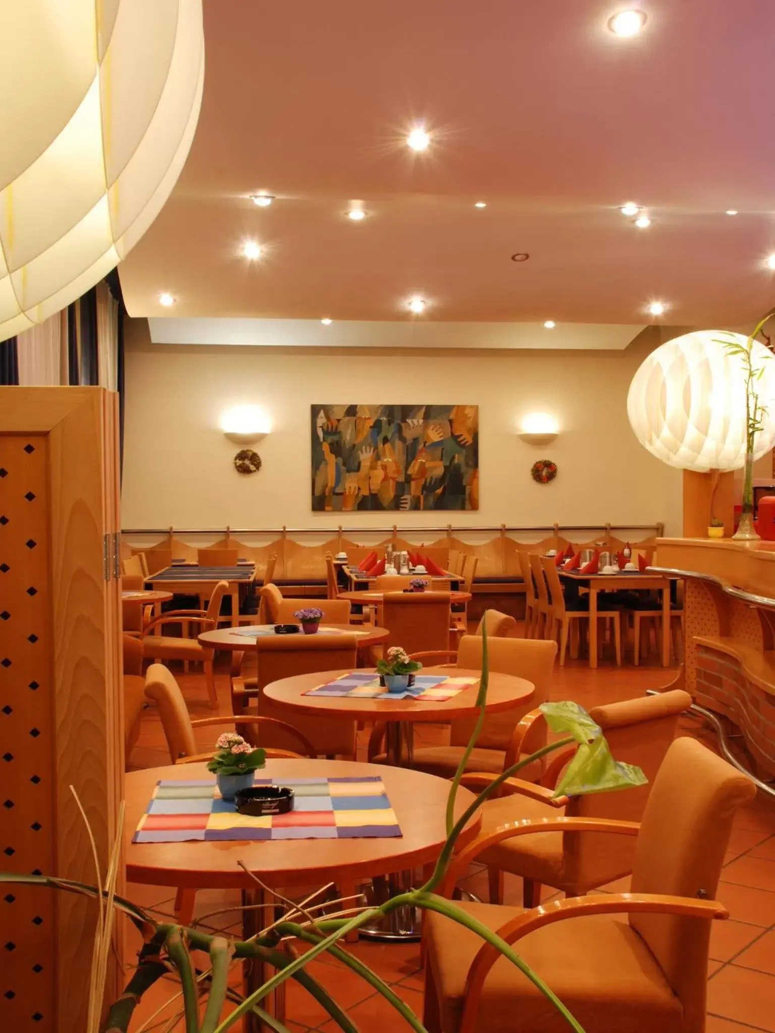 Restaurant/Places to Eat in EA Hotel Tosca