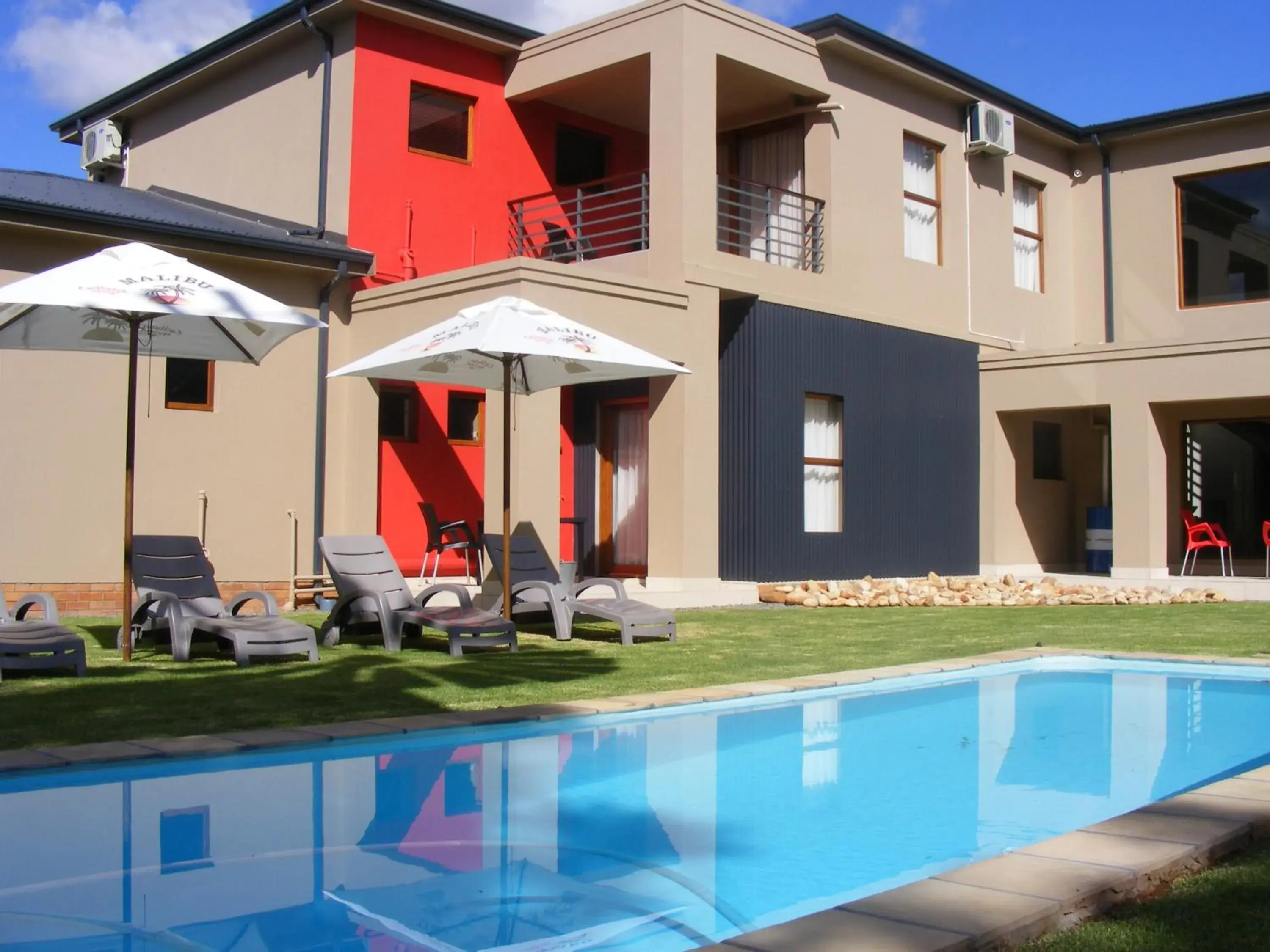 Property building, Swimming Pool in Karoo Sun Boutique Guest House