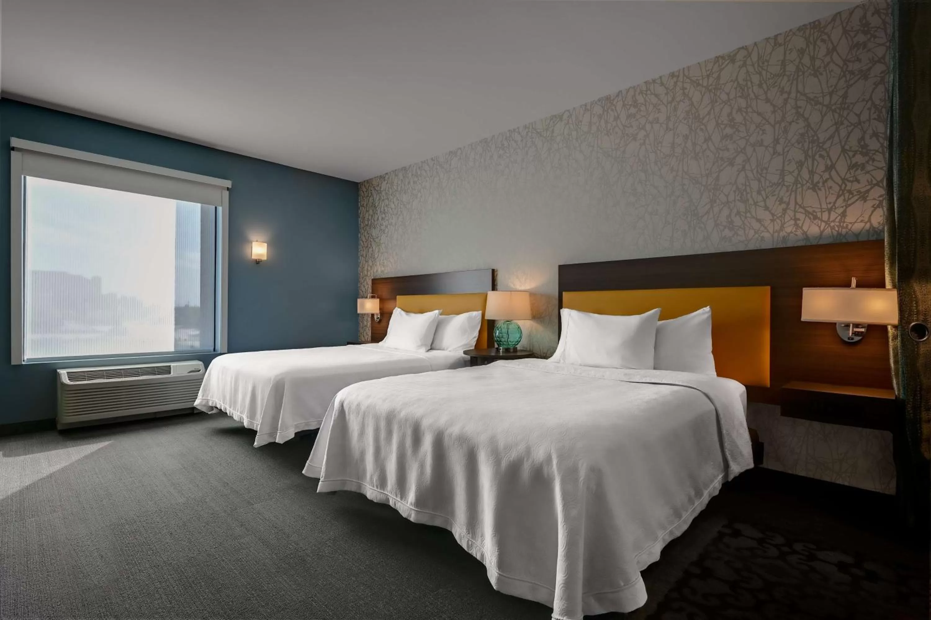 Bed in Home2 Suites By Hilton Temple