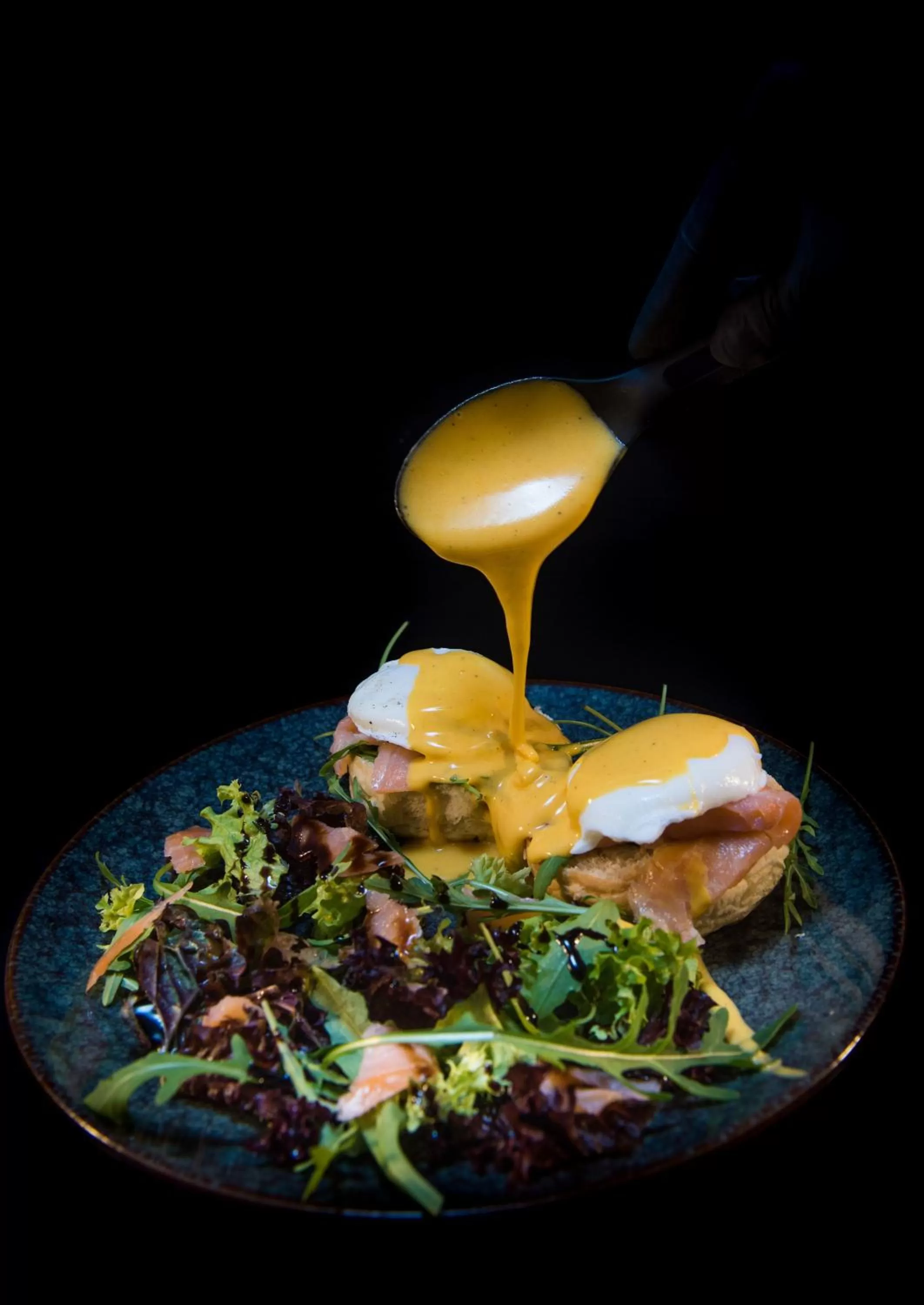 Restaurant/places to eat in Phoenix Hotel