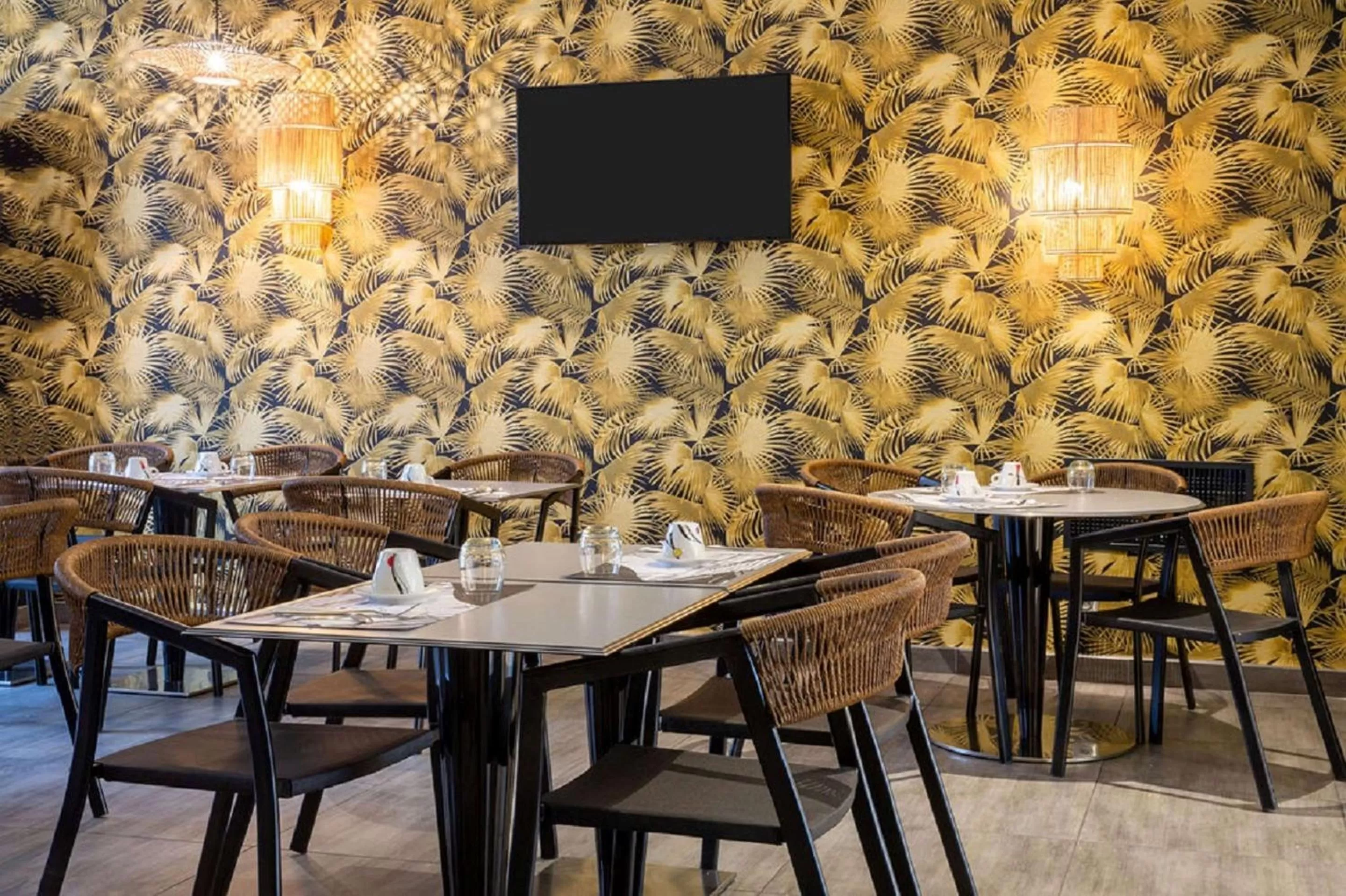 Restaurant/places to eat in Best Western Plus Hôtel Belfort Centre Gare