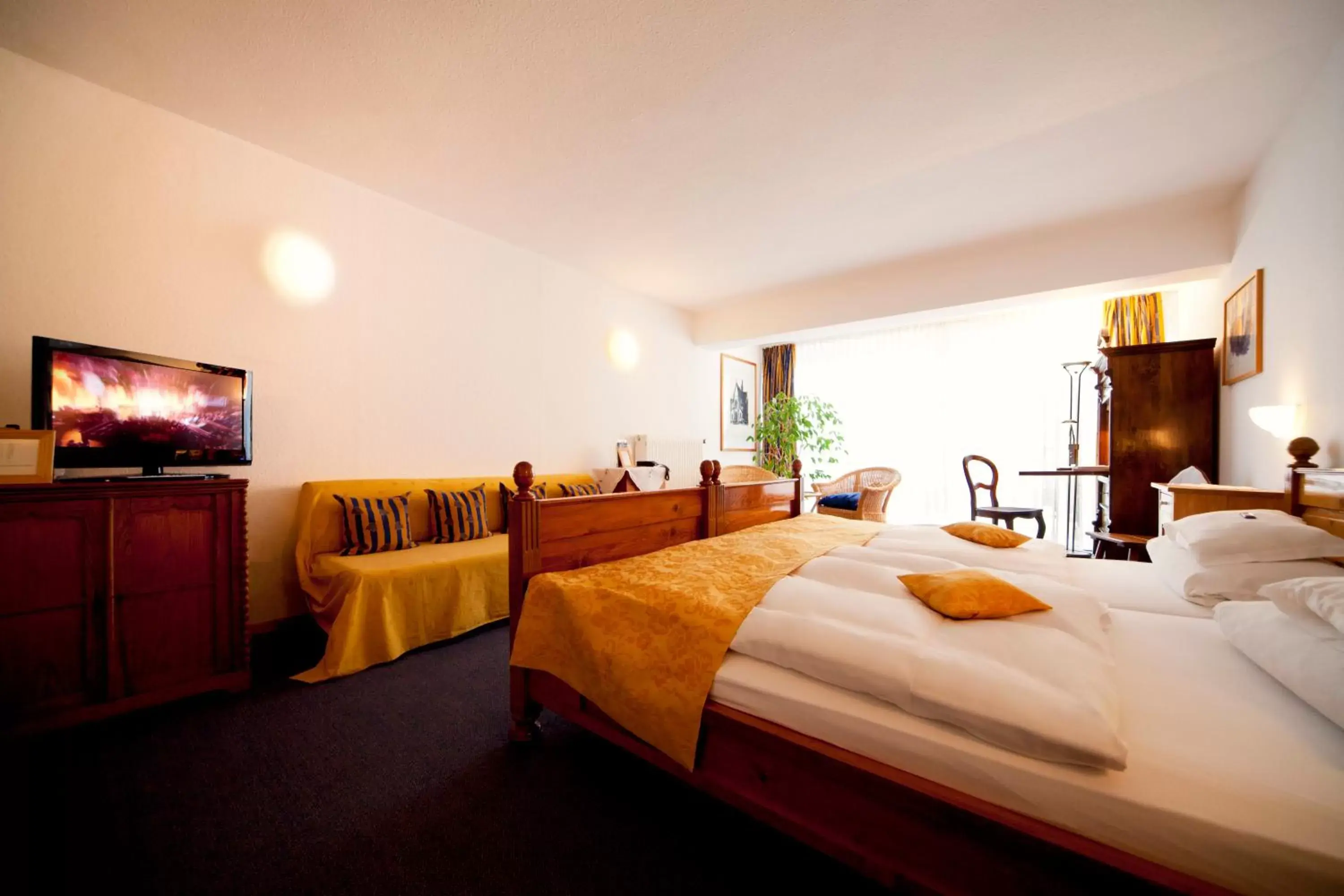 Photo of the whole room, Bed in Romantik Hotel Alte Vogtei