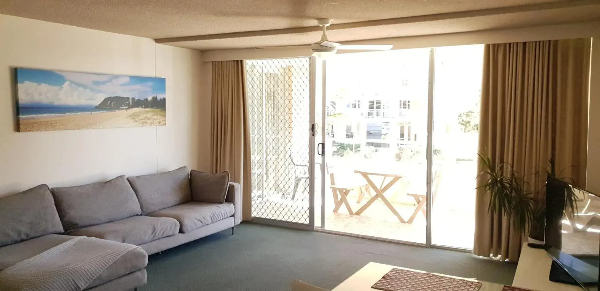 Two-Bedroom Apartment with Partial Ocean View in Wyuna Beachfront Holiday Apartments