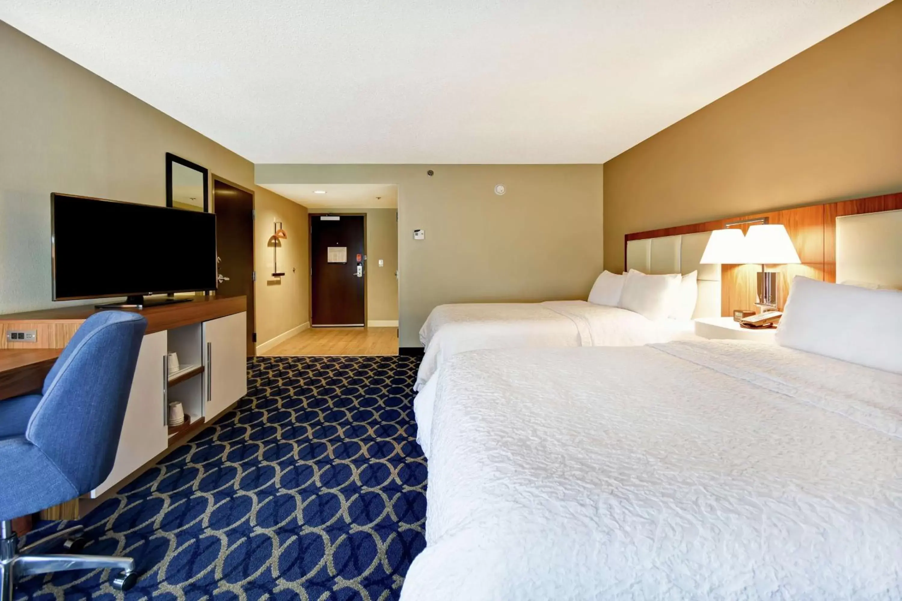 Bedroom, Bed in Hampton Inn Auburn Bedroom, Bed in Hampton Inn Auburn