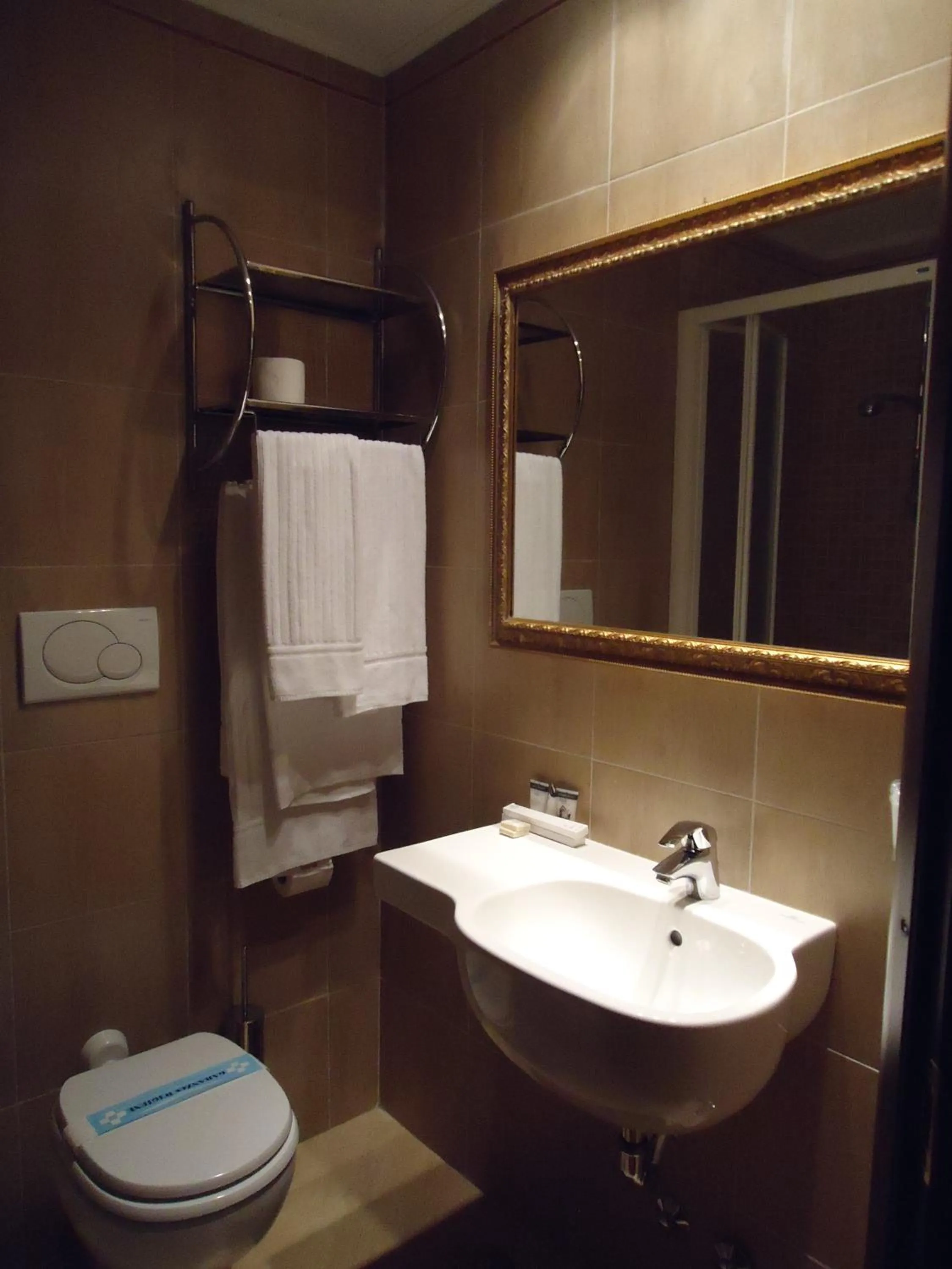 Bathroom in Locanda Navona