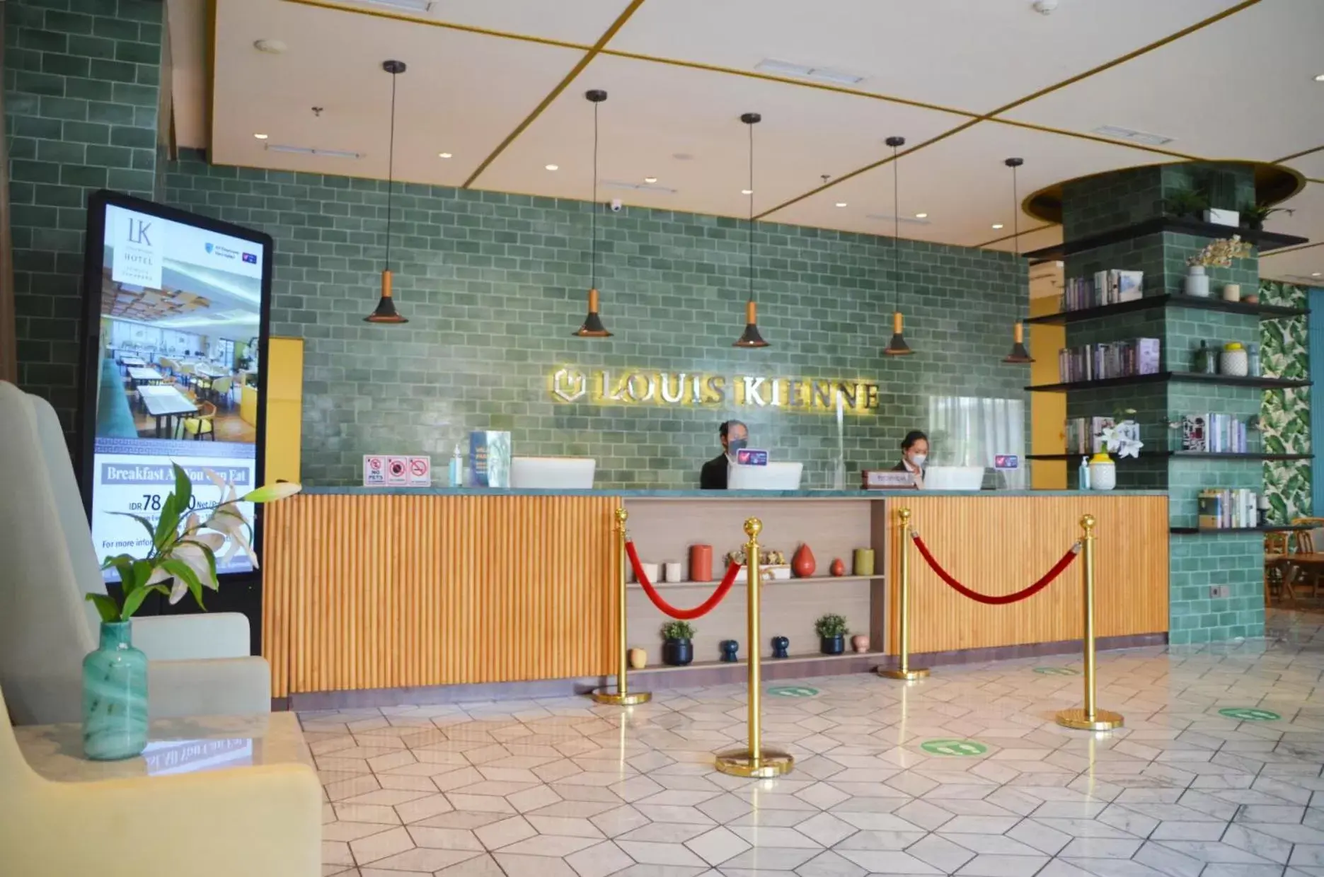 Lobby or reception in Louis Kienne Hotel Pemuda Lobby or reception in Louis Kienne Hotel Pemuda