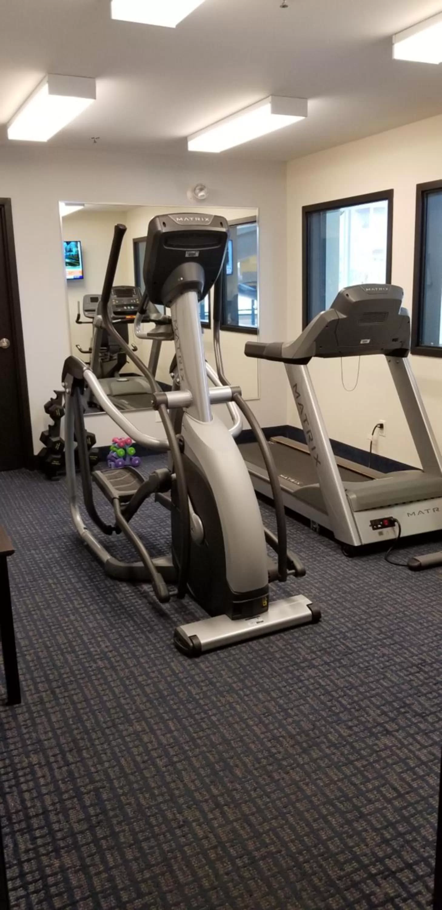 Fitness centre/facilities in Super 8 by Wyndham Lachenaie/Terrebonne