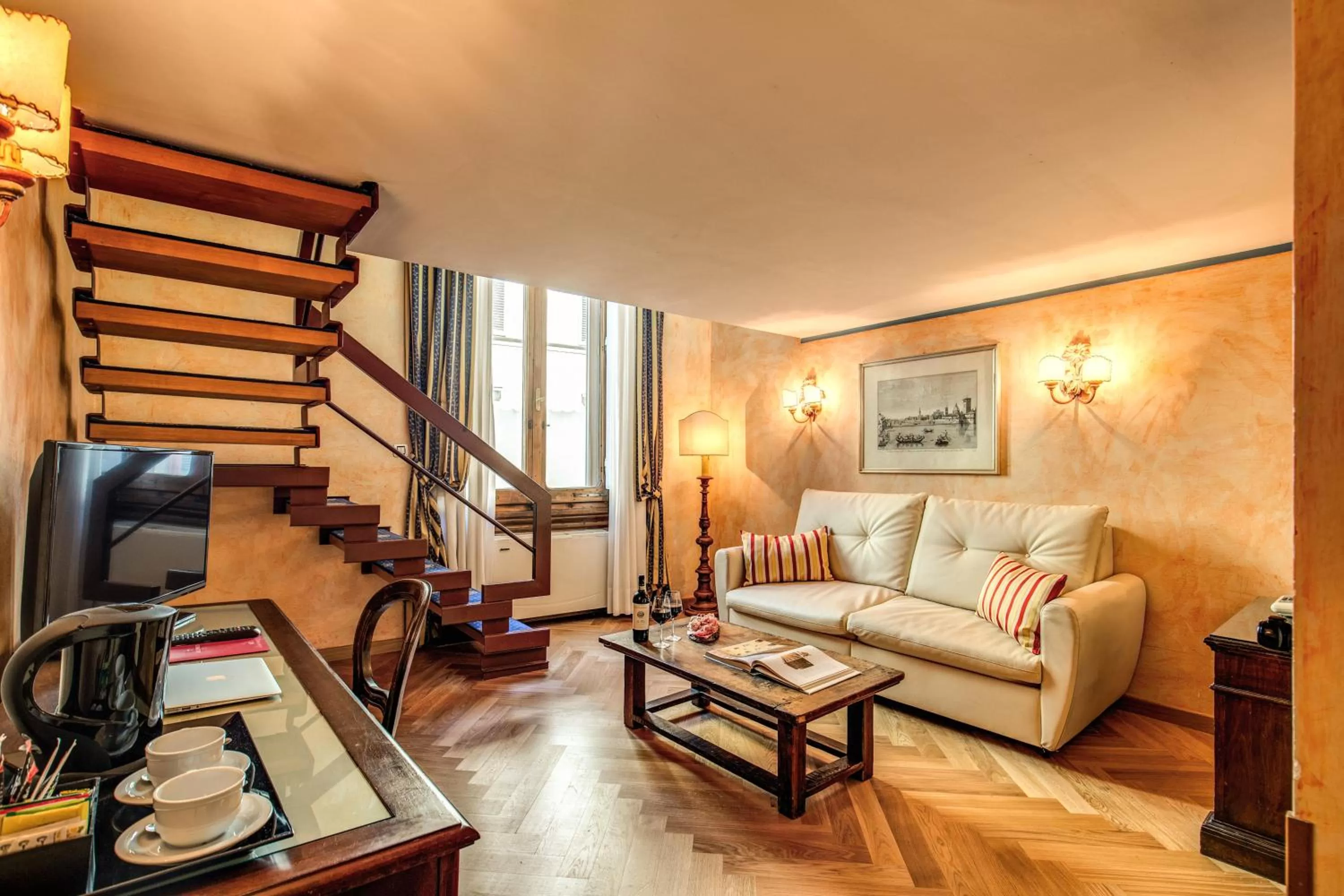 Photo of the whole room in Hotel Croce Di Malta