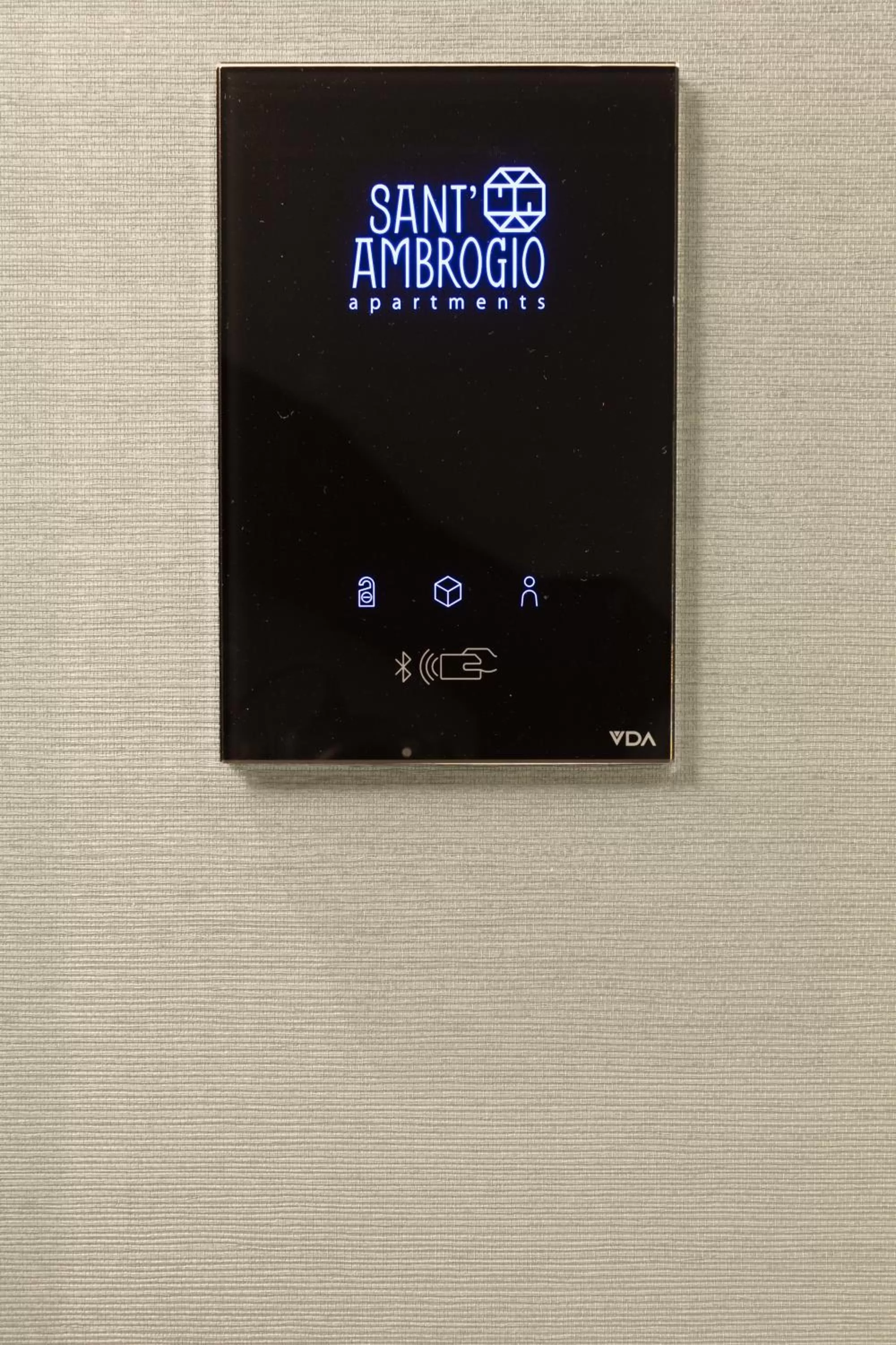 Logo/Certificate/Sign in Sant'Ambrogio Apartments, Reception h24