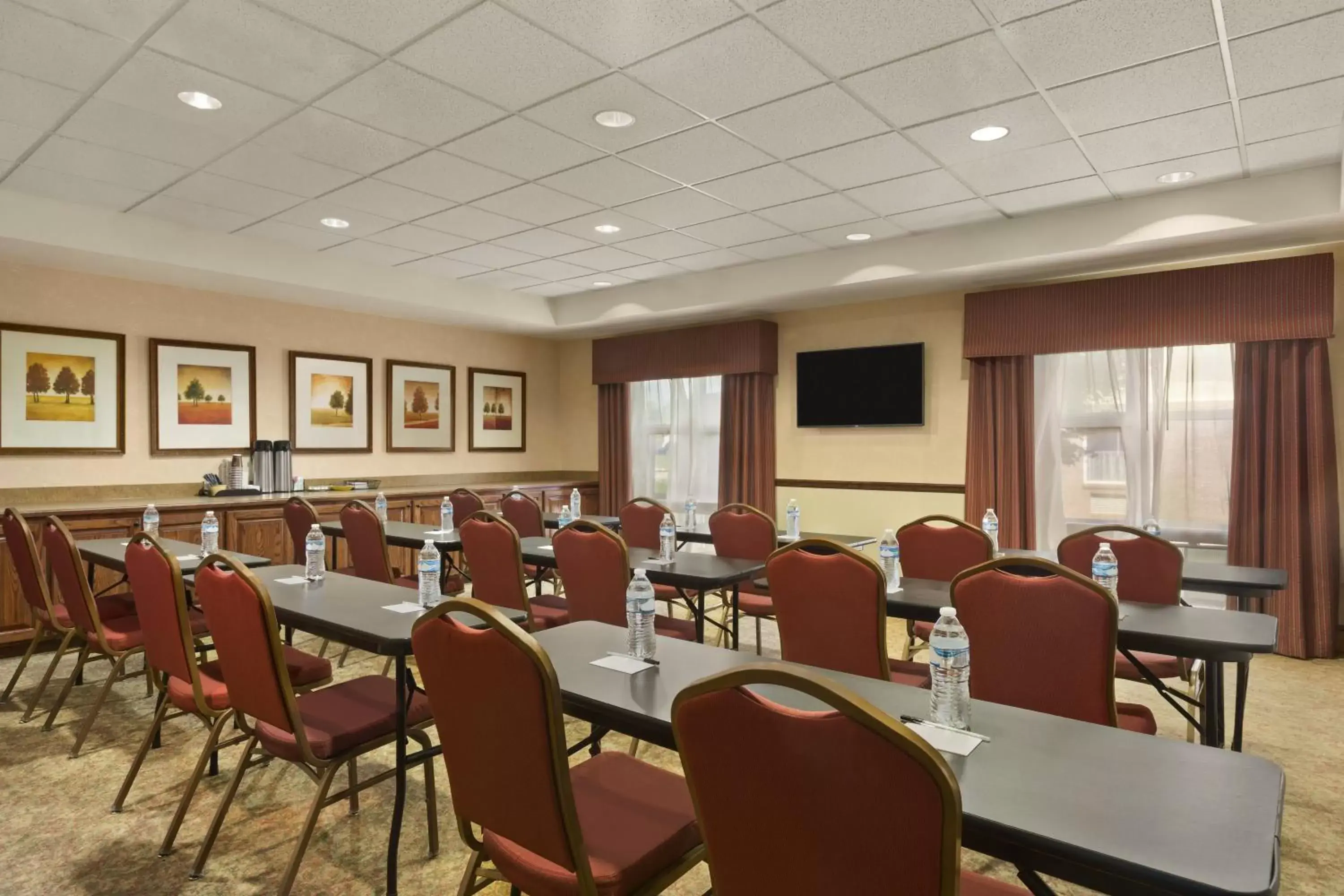 Meeting/conference room, Restaurant/Places to Eat in Country Inn & Suites by Radisson, Macon North, GA