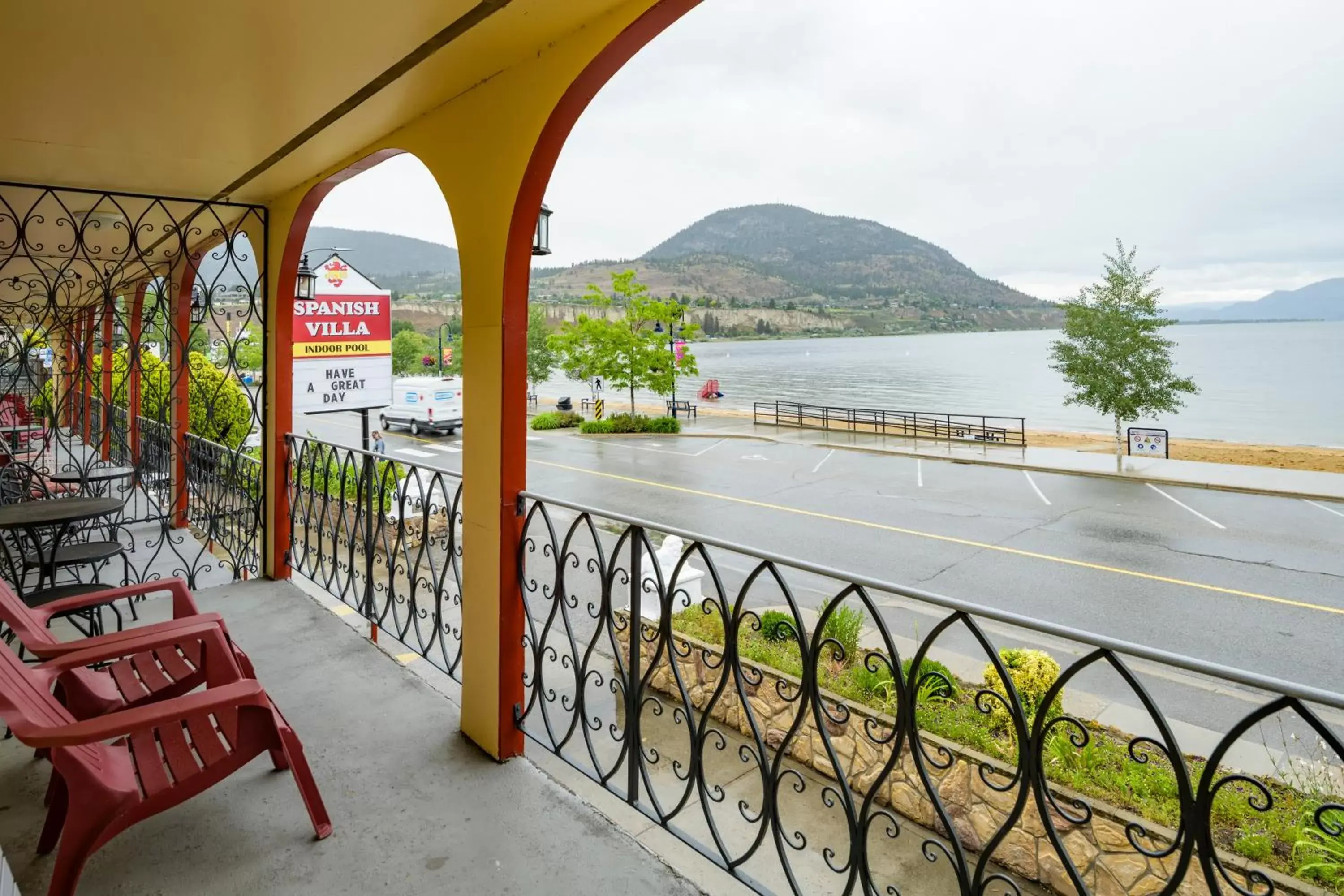 Lake view, Balcony/Terrace in Spanish Villa Resort