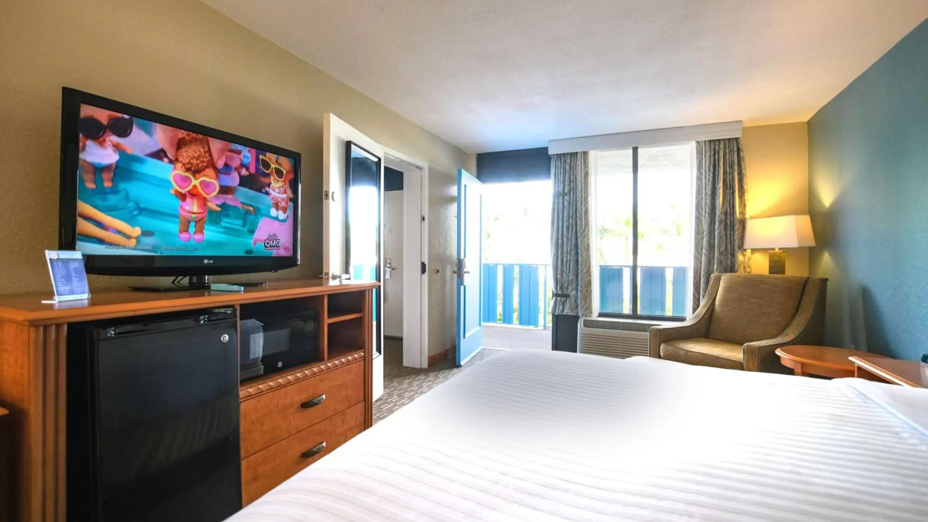 Photo of the whole room, Room Photo in Best Western Plus Siesta Key Gateway