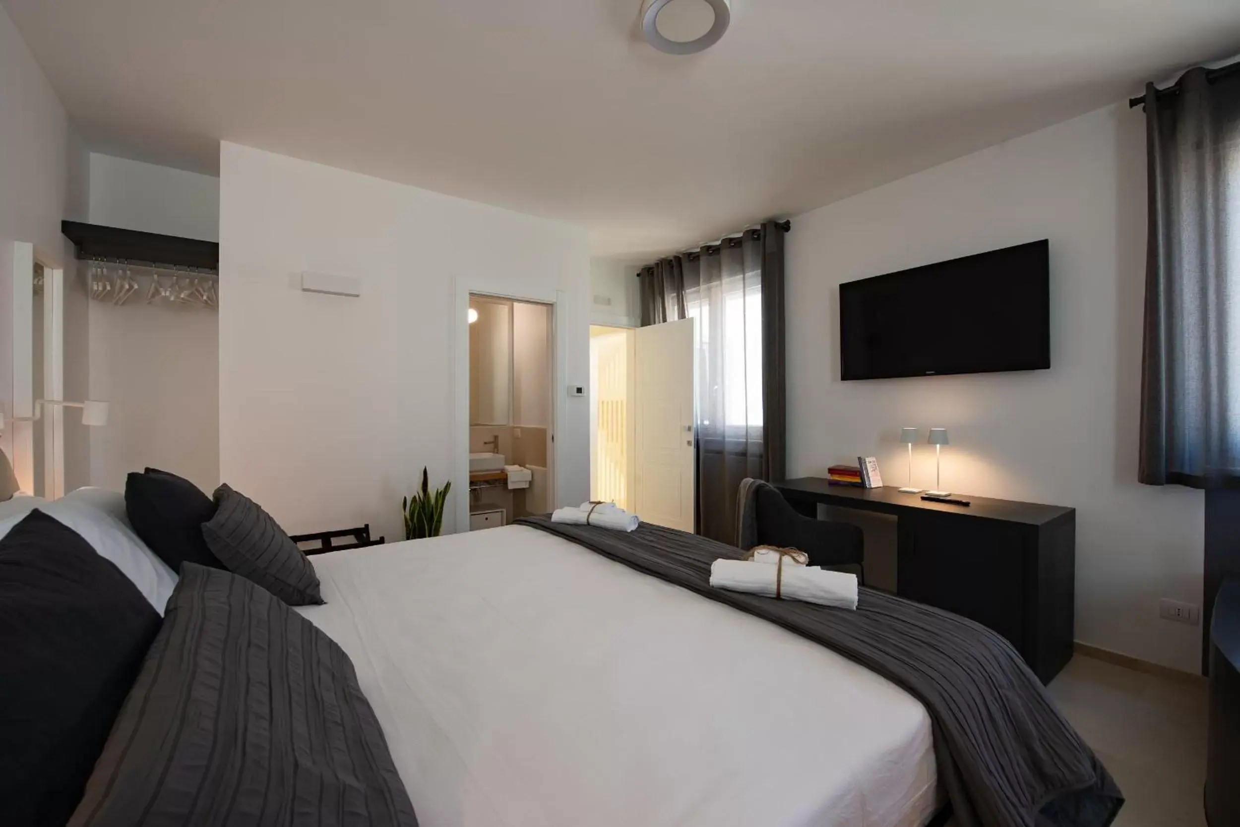 Bed in Suite1212 - Rattazzi