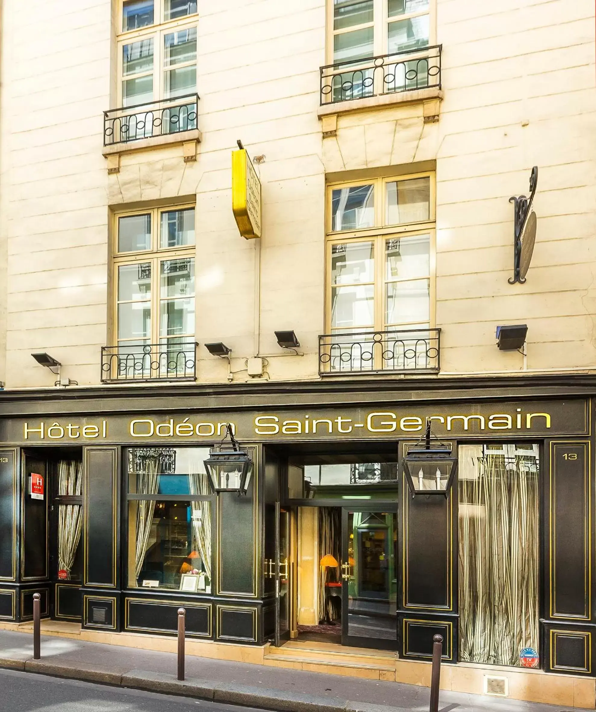 Facade/entrance, Property Building in Hotel Odeon Saint Germain