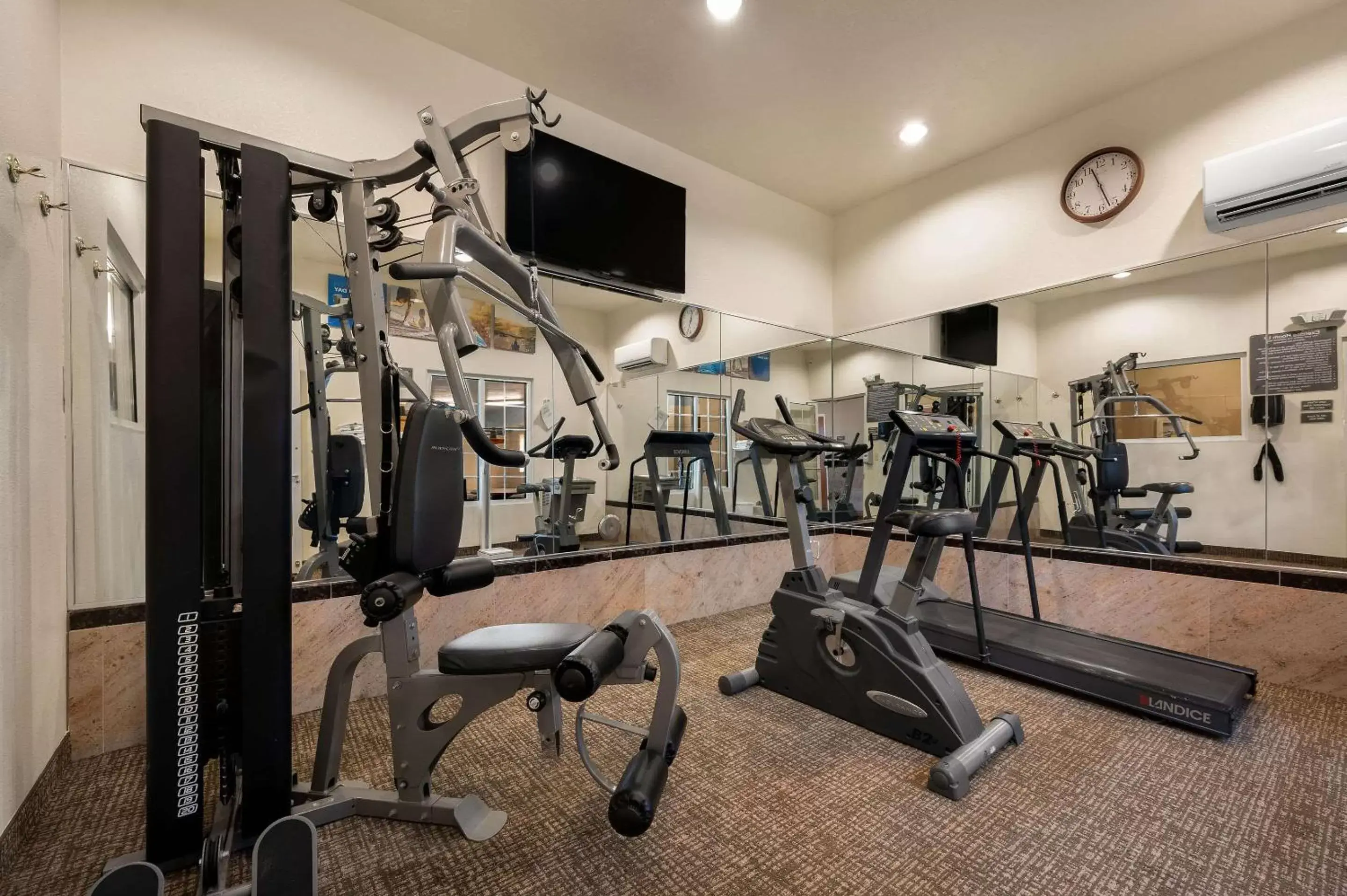 Fitness centre/facilities, Fitness Center/Facilities in Comfort Inn & Suites Fenton